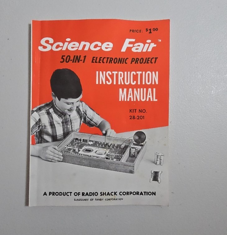 1967 Radio Shack Science Fair Electronic Project Kit #201 – Untested-incomple
