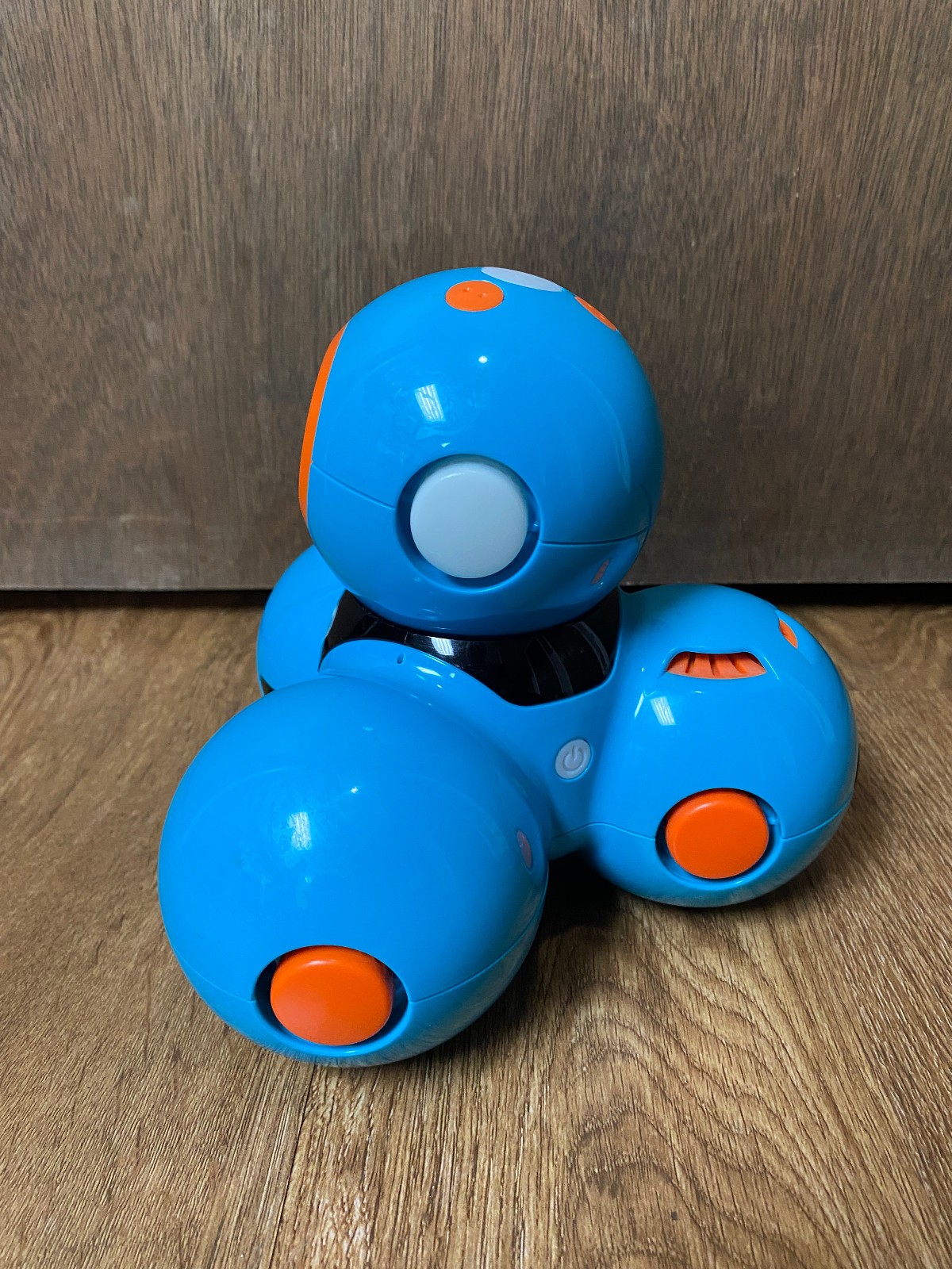 Wonder Workshop DA01 Dash Robot – Robot Only – Powers On / Works