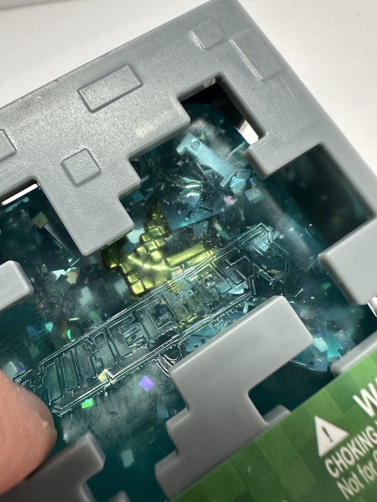Minecraft Jelly Cube- Chase 1/48 W/GOLD Pickaxe – Viral Solid Squish NEW -TEAL