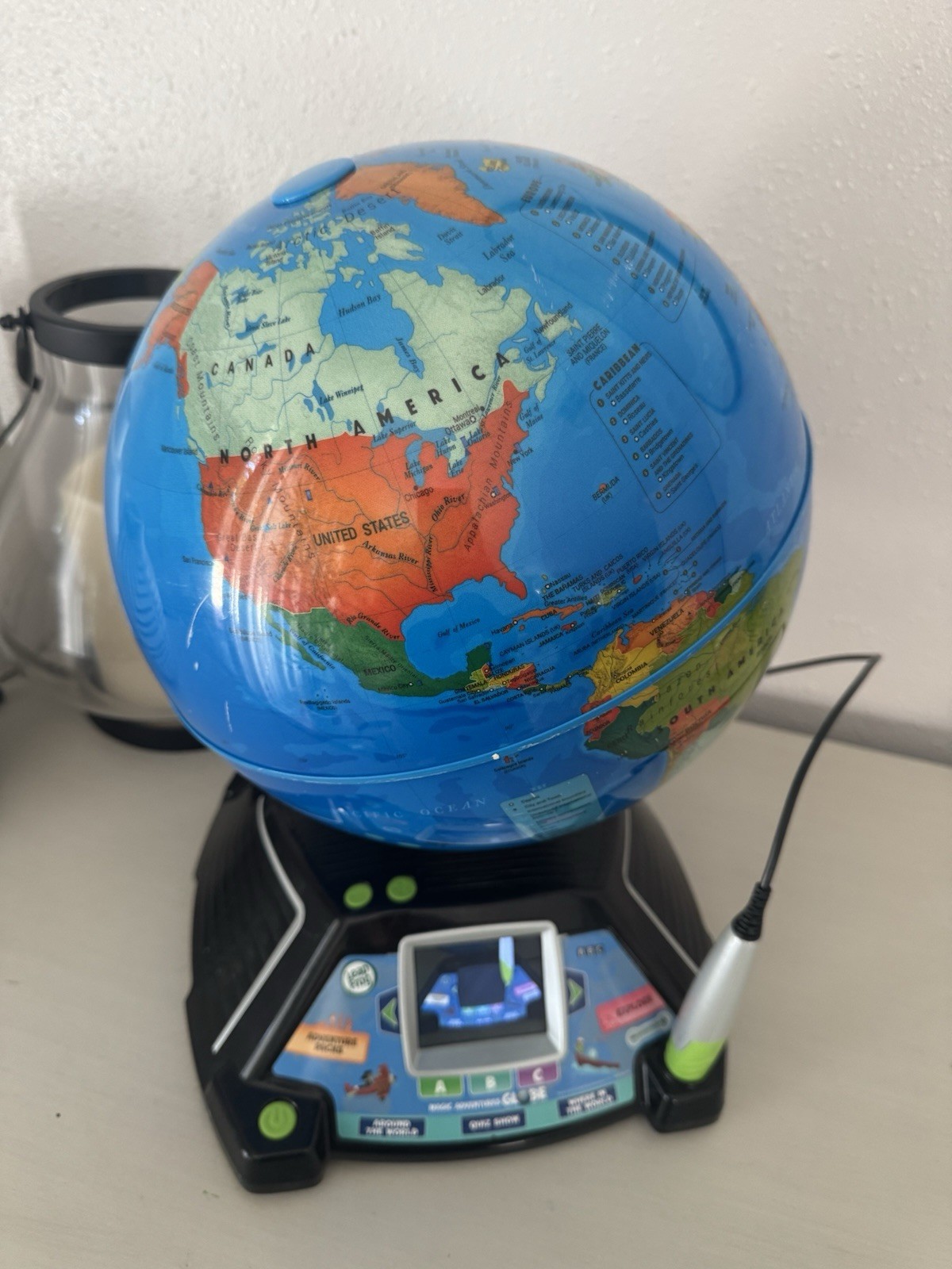 Leapfrog Magic Adventures Globe w/ LCD Integrated Video Screen Display