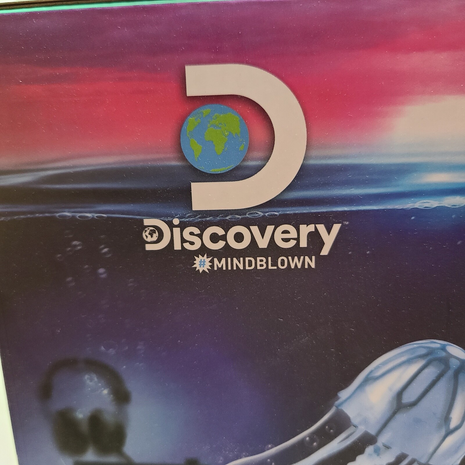 Discovery Mindblown • Jellyfish Aquarium w/Color Morphing Light & Remote Control