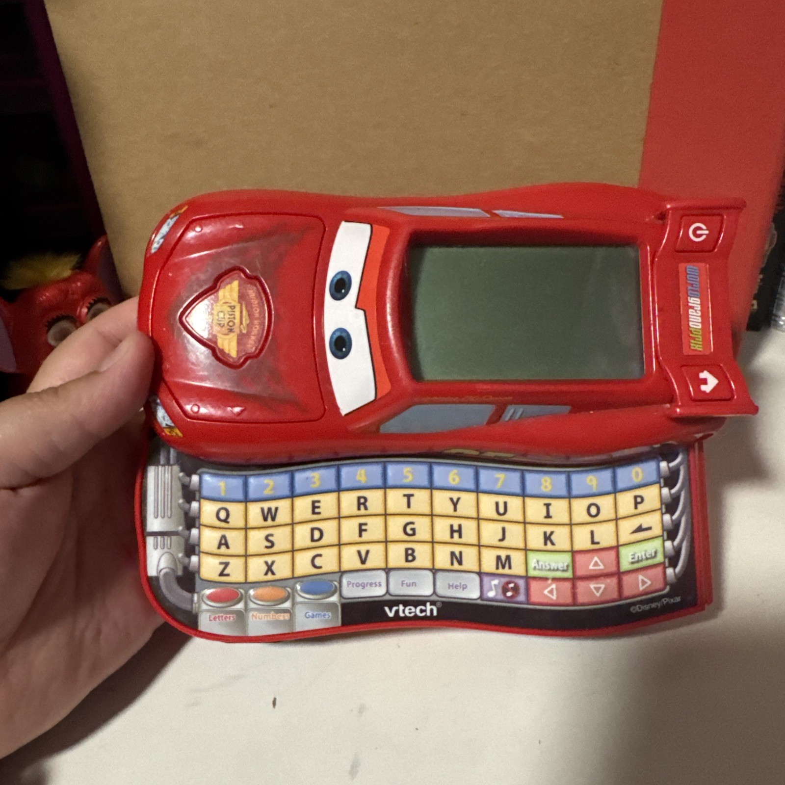 VTech Disney Pixar Cars 2 Lightning McQueen Learn & Go Handheld Console WORKS!