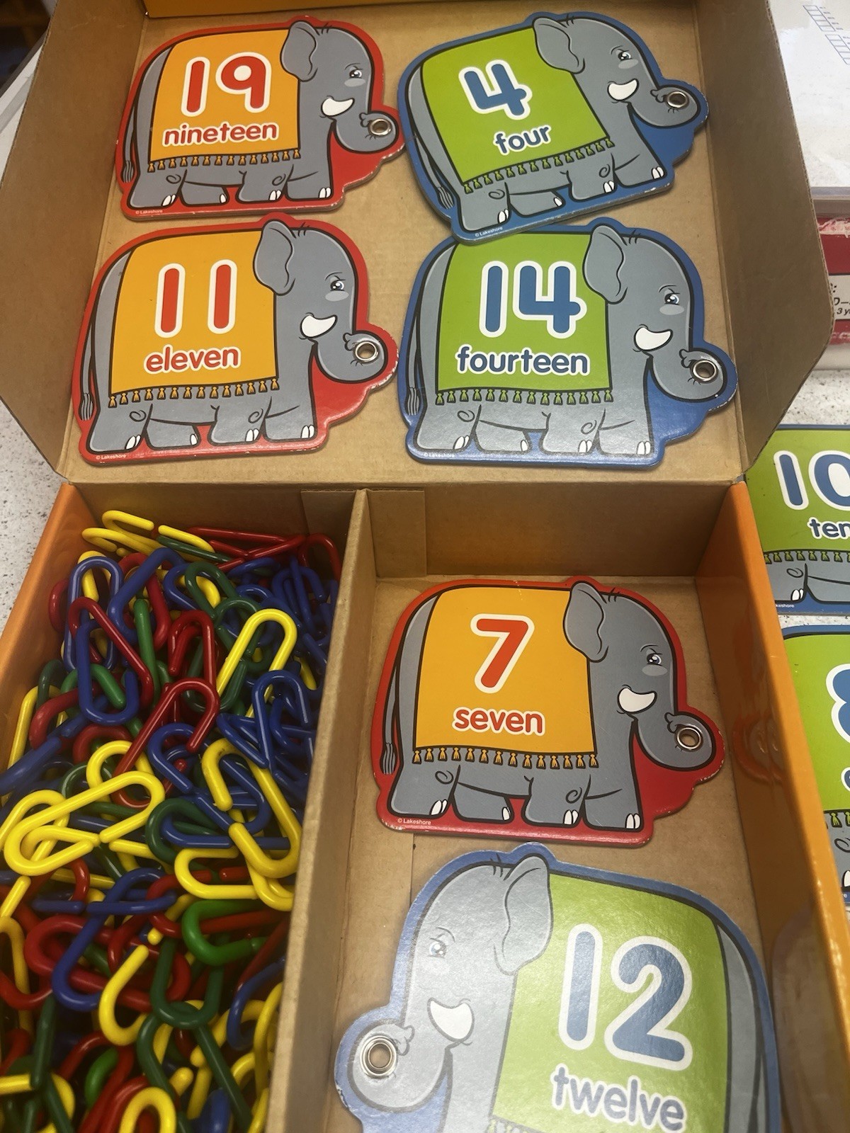 Lakeshore Count & Link Activity Kit – Tactical Activity For Hands-on Learners