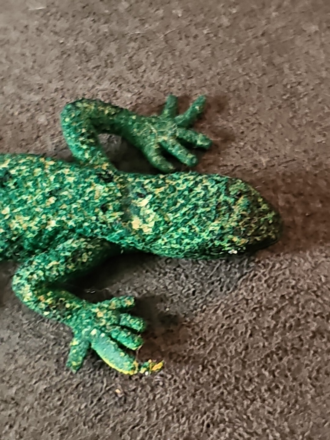 Unbranded Rubber Toy Lizard-4 Inches Damaged RL