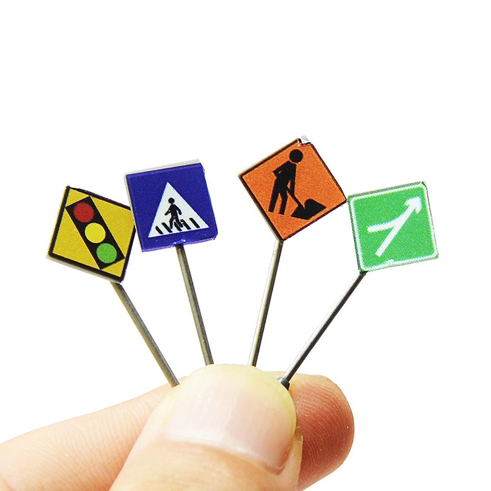 14x Mini Traffic Signs Realistic Models for Educational Play Micro Landscape