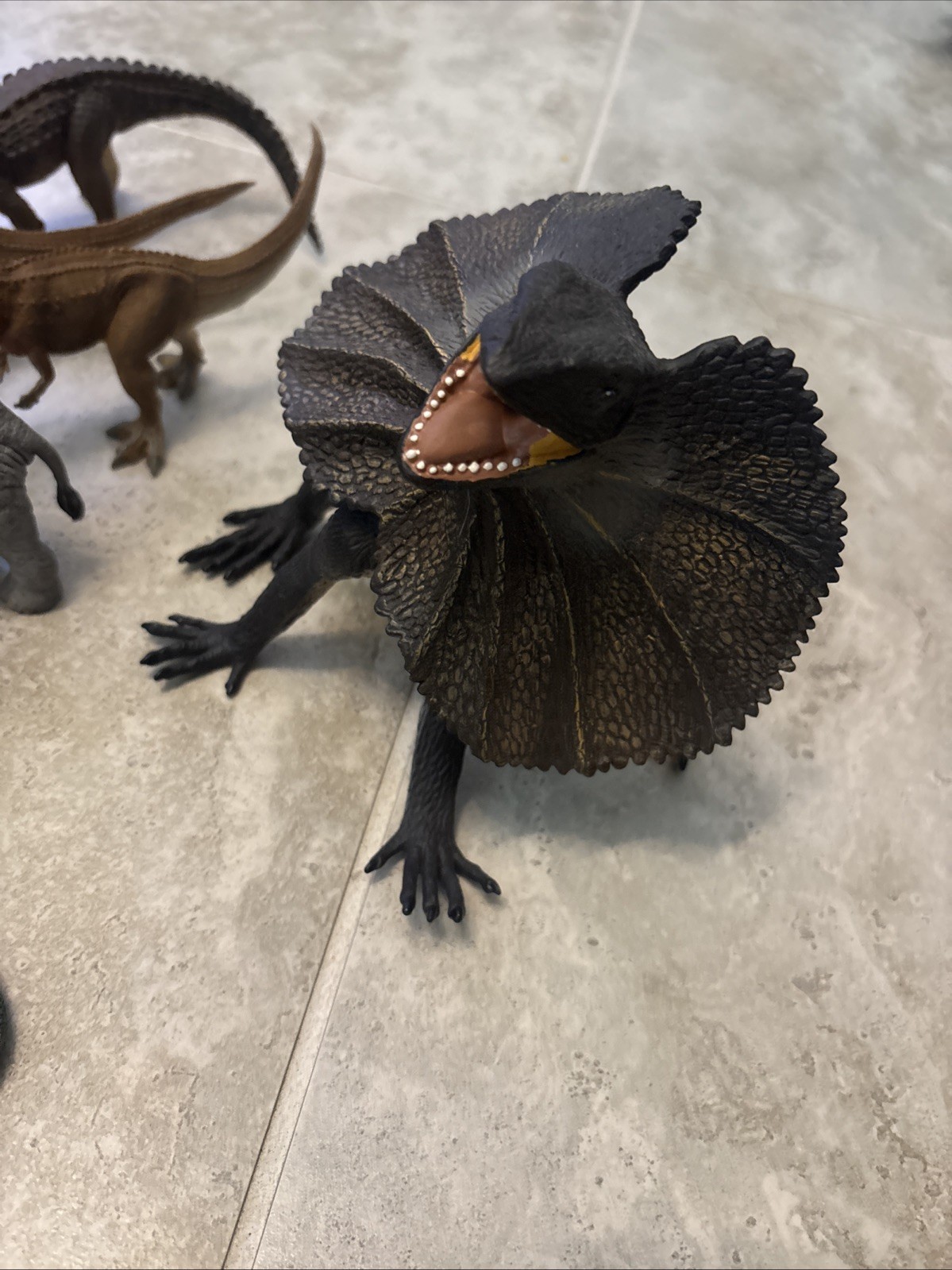 2005 Safari Frilled Lizard Dinosaur Papo Lizard Prehistoric Fish Boa Ice Age