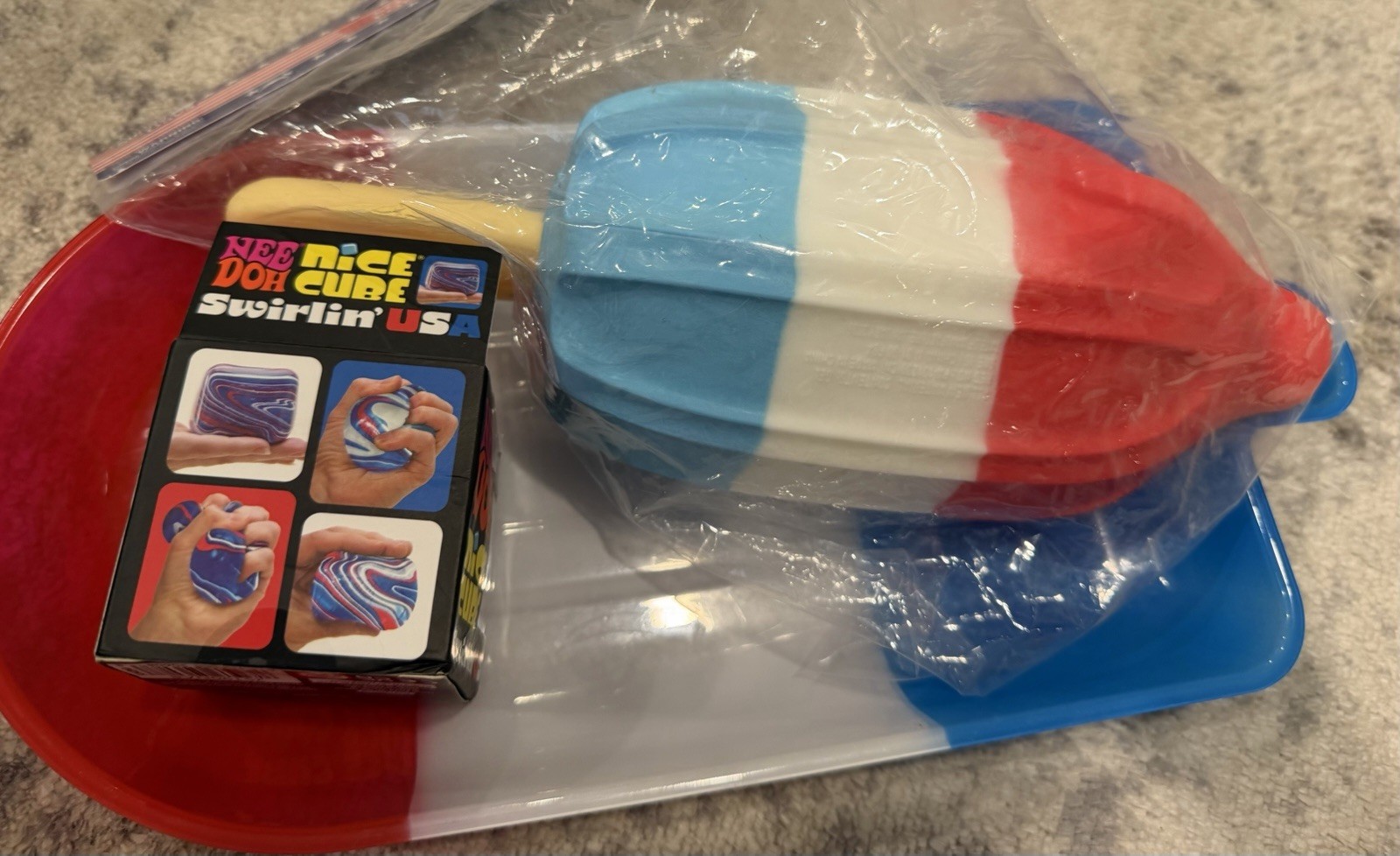 Schylling NeeDoh Nice Cube Swirlin’ USA & Squish Popsicle Red/White/Blue 3+