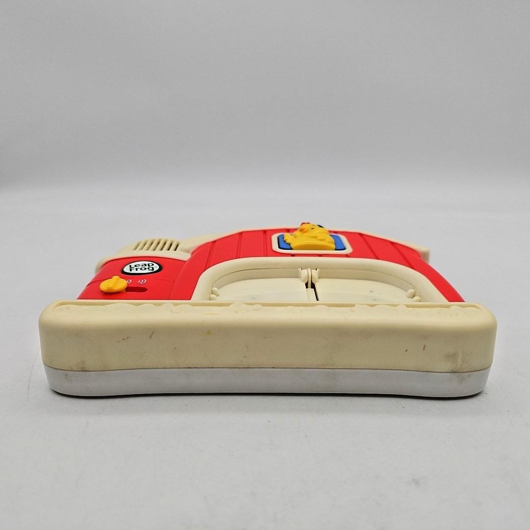 LeapFrog FRIDGE FARM House Only – NO ANIMALS – Powers On – Only Right Side Works