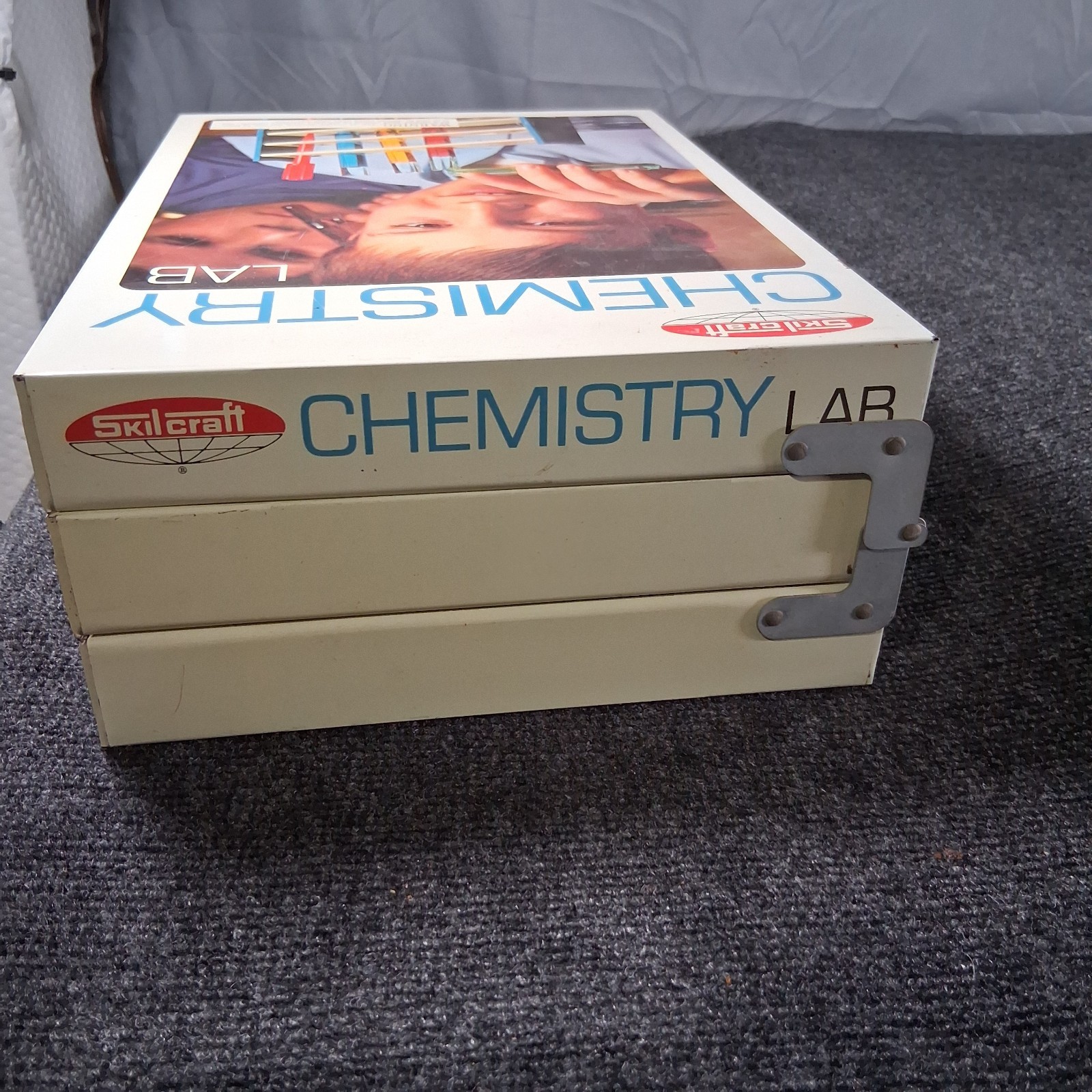 Vintage 1960s Skilcraft Senior Chemistry Lab No. 506 – Metal Case & Manual