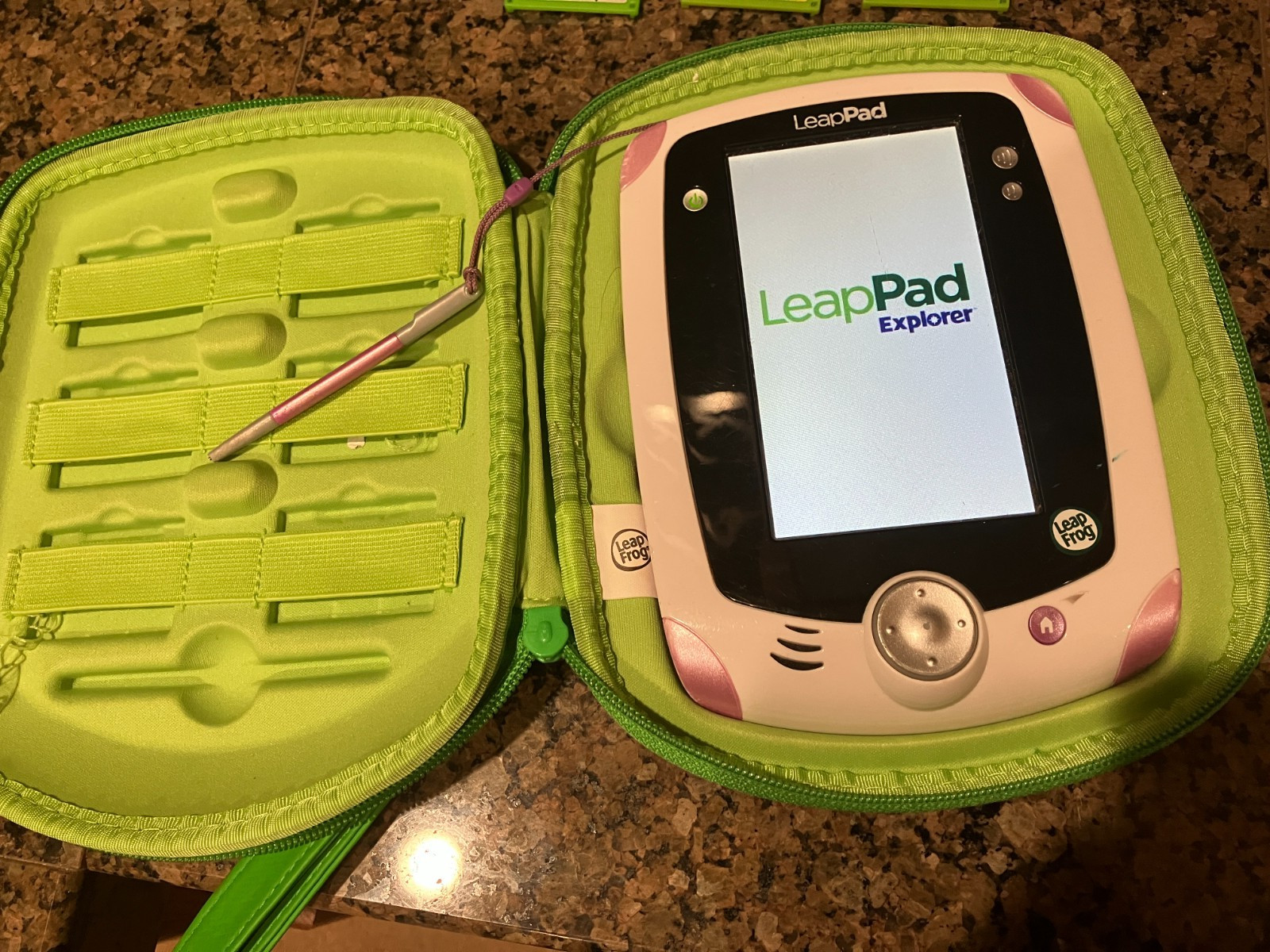 LeapFrog LeapPad Learning Tablet w/7 Cartridges & Case – Needs Power Cord