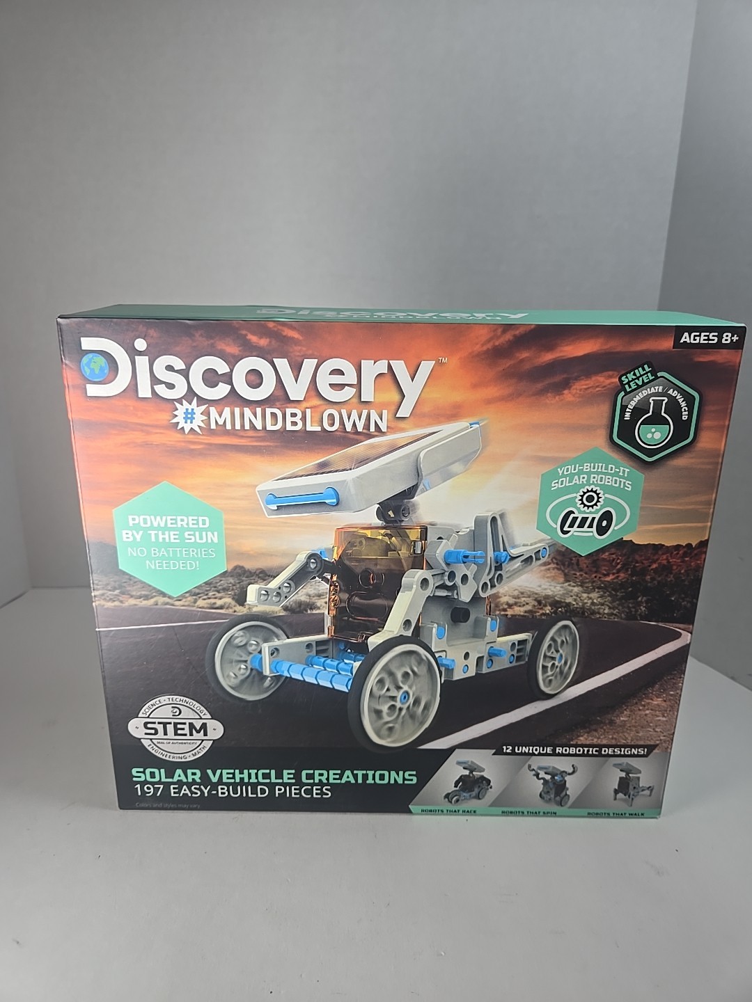 Discovery Children Mindblown STEM 12-in-1 Solar Robot Creation 197-Piece Kit