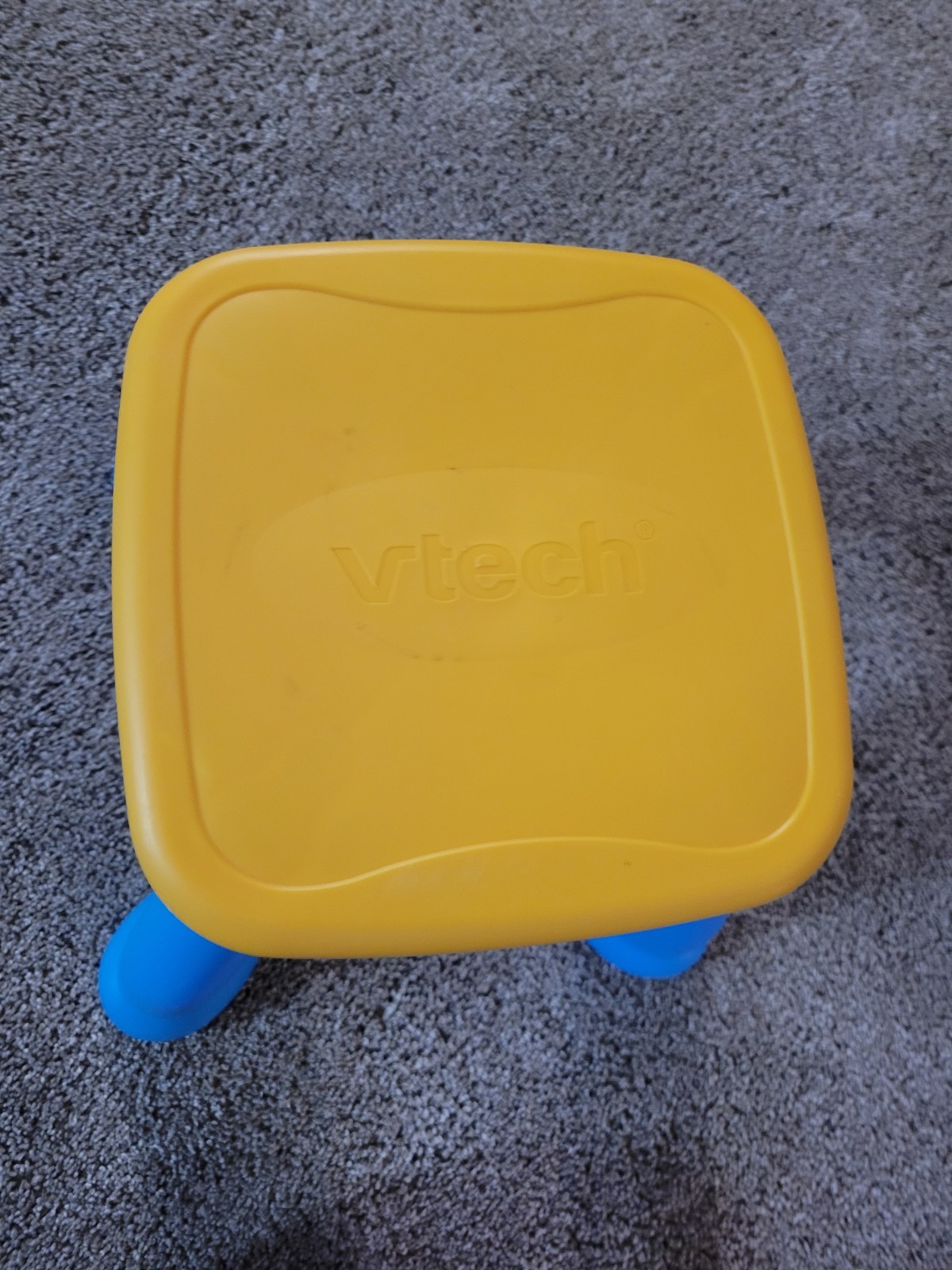 Vtech Touch & Learn Activity Desk with Stool (80-194800)