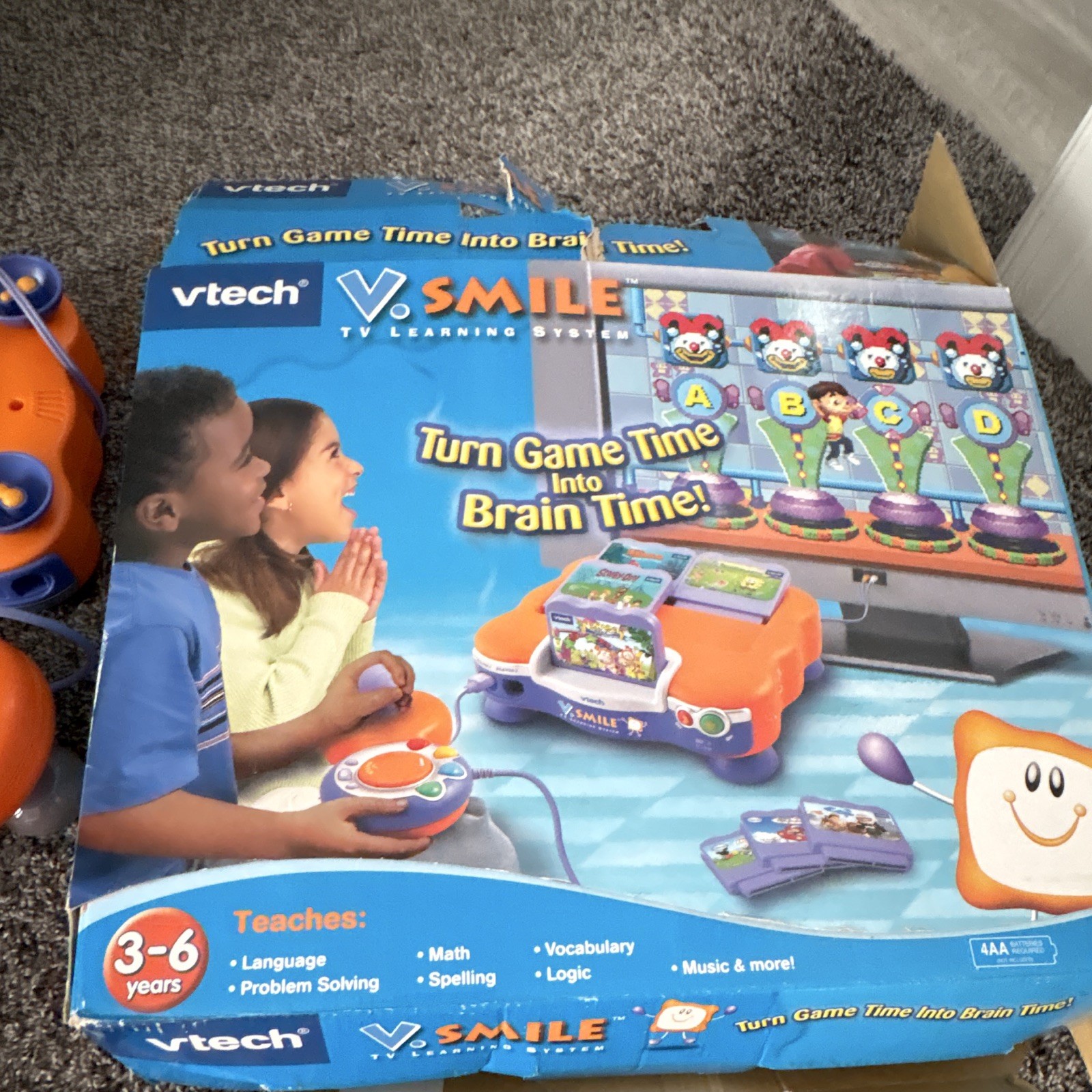 VTech V.Smile TV Learning System Console w/ Controller, Box, Manual & 4 Games