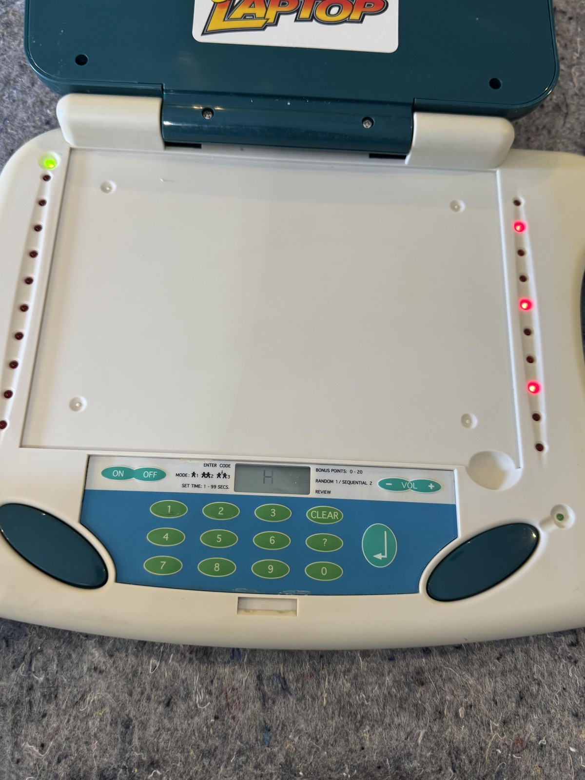 GeoSafari Laptop Electronic Learning Toy W/ Cards 1-122 Educational Tested