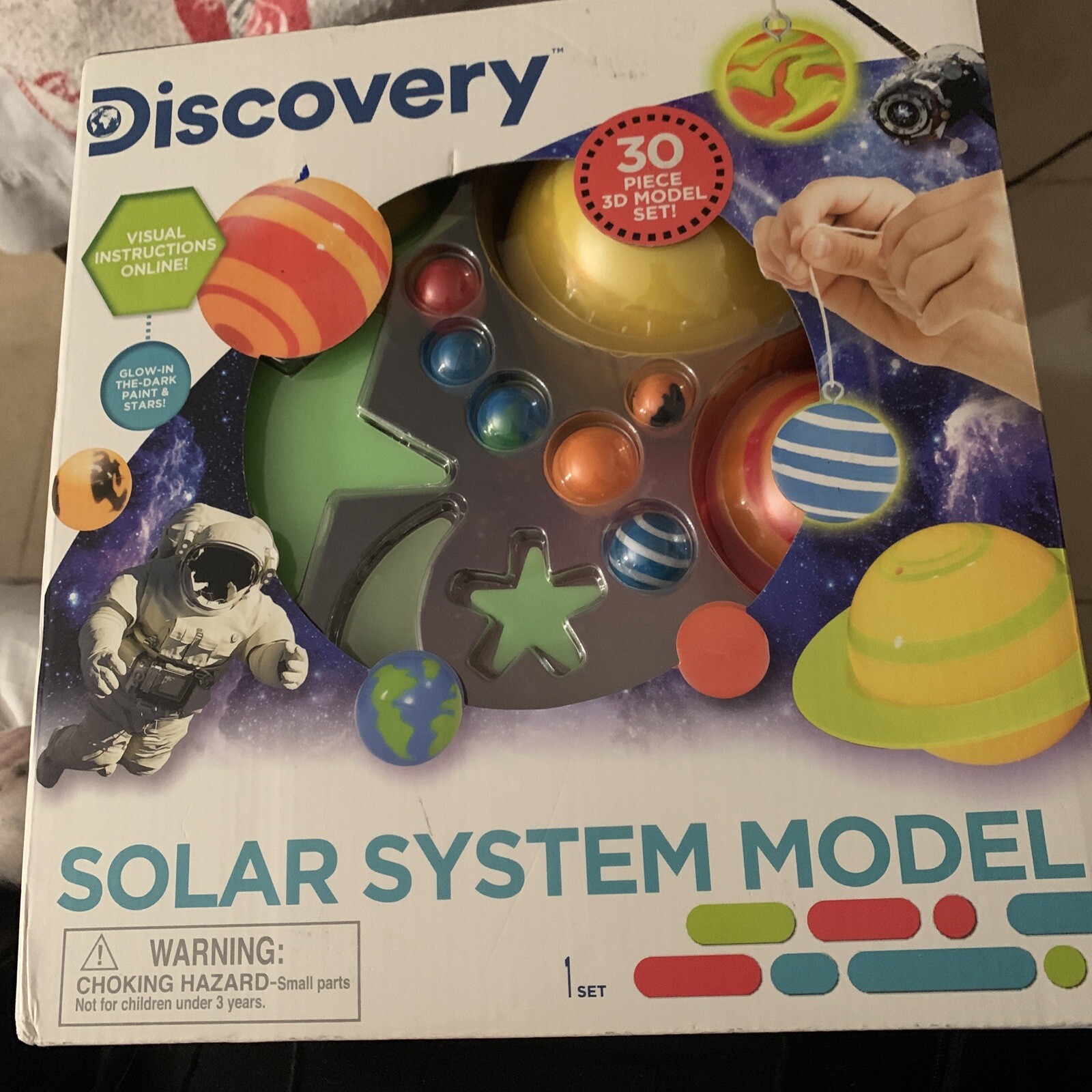 NEW Discovery Kids Solar System Model  Age 8+ 30 Piece 3D Model Kit