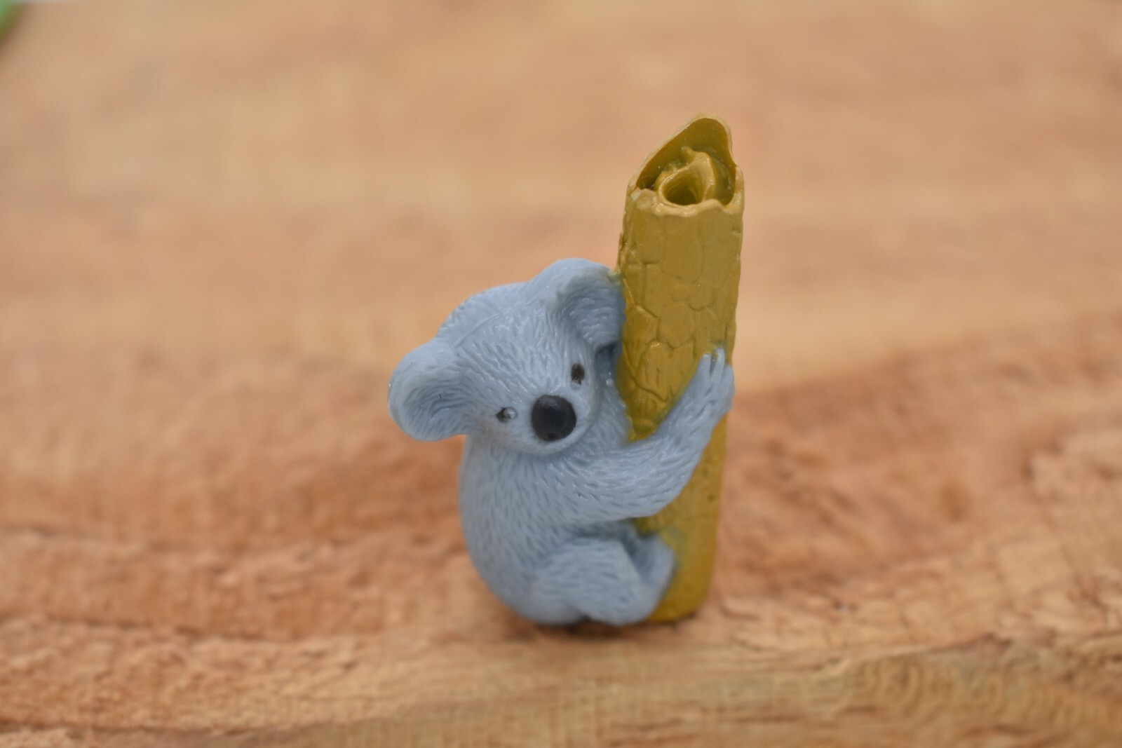 Koala Bear Baby, Plastic Replica 1 3/4″ ~ F245-B206