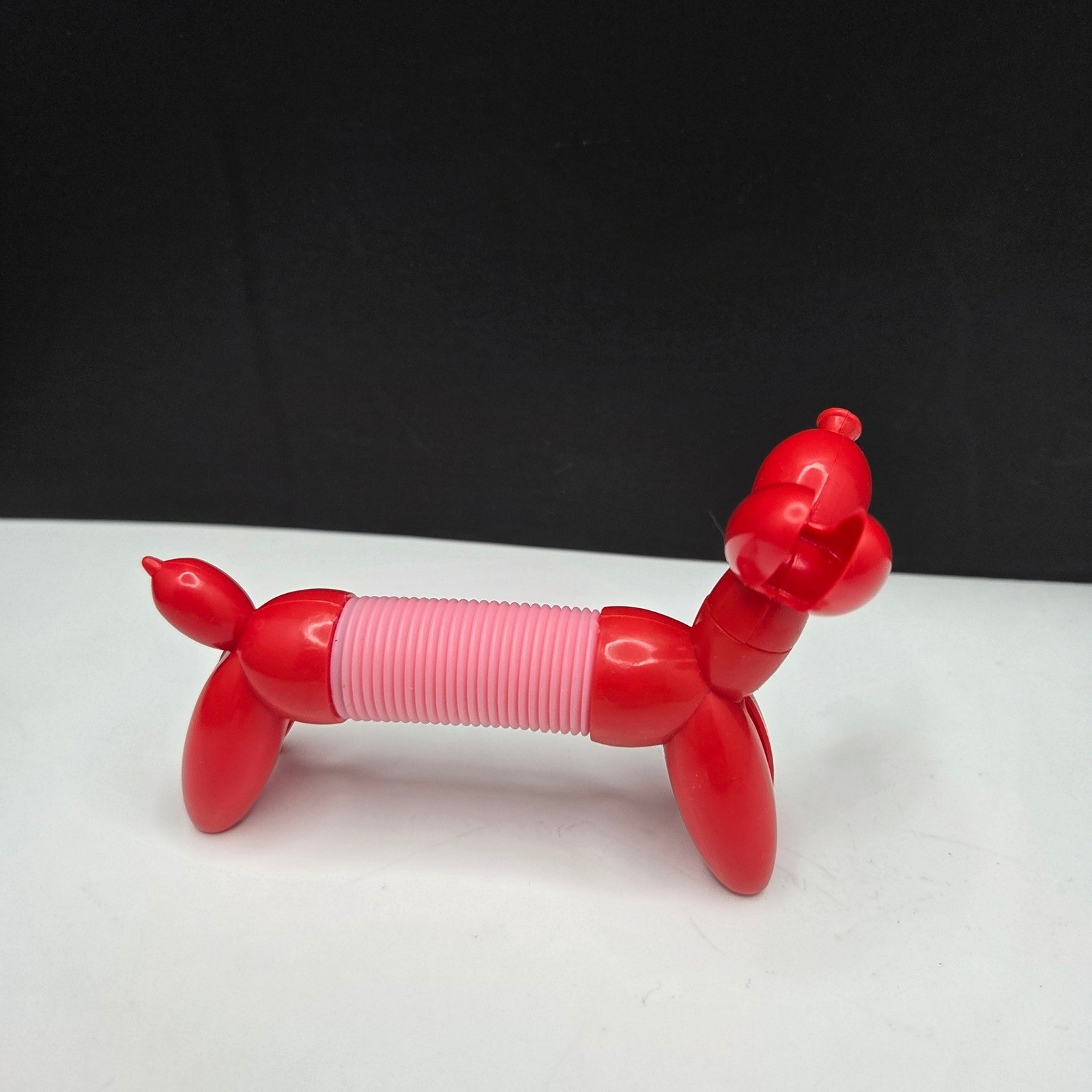 Zuru Tangle Pets Balloon Dog Fidget Toy Red Pink Expandable Sensory Toy 4-8in