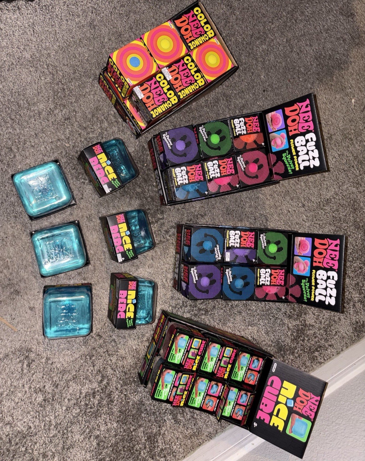 Huge NeeDoh LOT!! 54 total FAST FREE SHIP