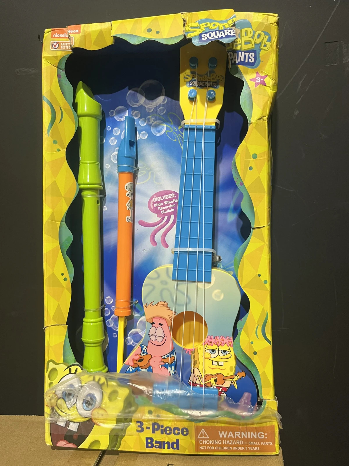 NEW SpongeBob SquarePants Kids Guitar Instrument Set 16″ Ukulele – Box Damaged