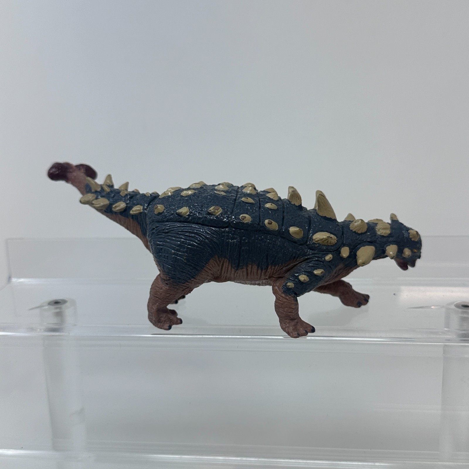 Terra Battat Euoplocephalus Tutus Figure Gray Prehistoric Dinosaur Figurine 6.5″