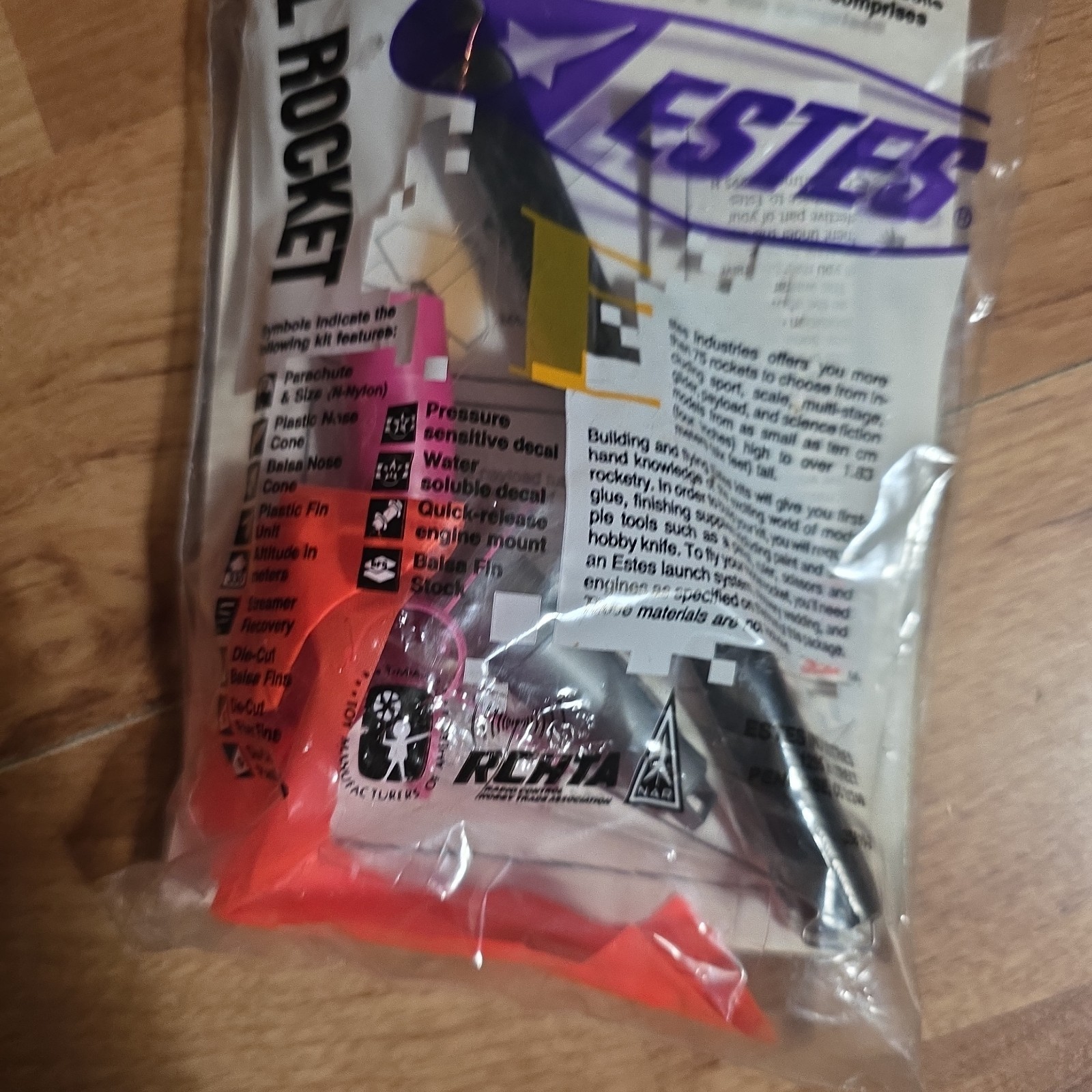 Vintage Estes 0834 E2X Series X-Ray Flying Model Rocket NOS