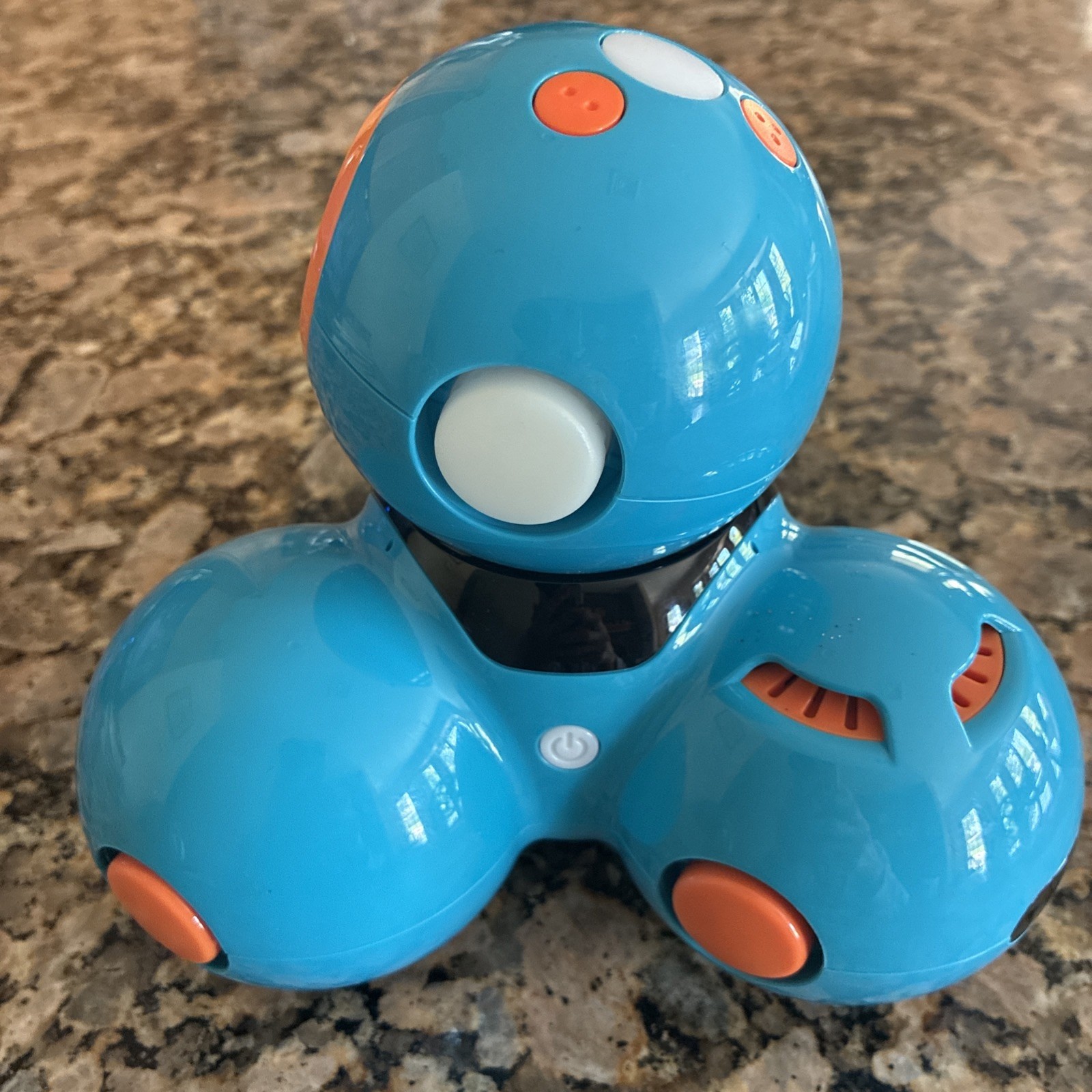Wonder Workshop DA01 Dash Robot – Blue- Your Interactive Robotic Companion