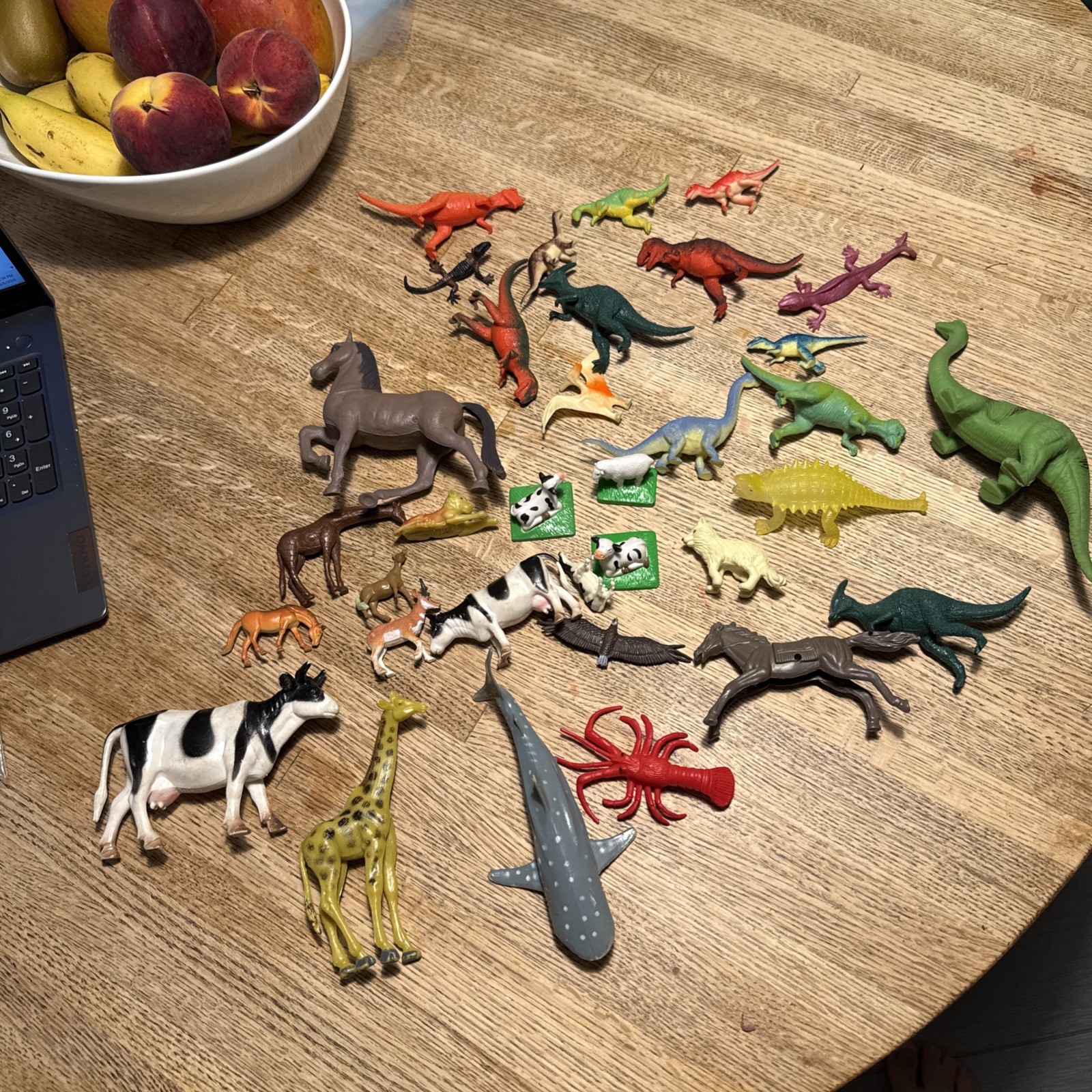 Lot Of 30+ Plastic/rubber Farm Animal/dinosaur Toys Figures