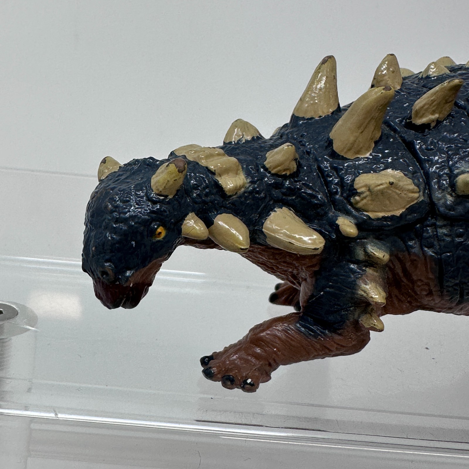 Terra Battat Euoplocephalus Tutus Figure Gray Prehistoric Dinosaur Figurine 6.5″