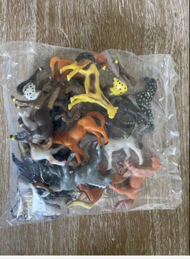 18 Pcs Plastic Miniature Pony Horse Toy Figurines Cake Toppers