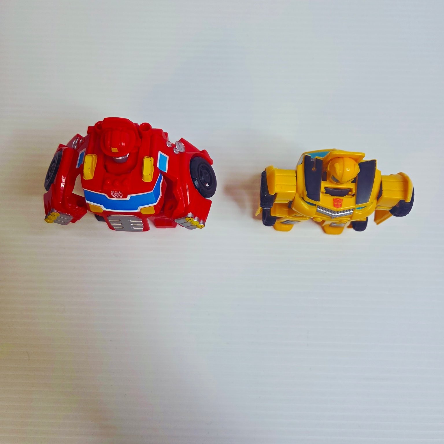 Transformers Rescue Bots Transformers 2 Figures Bumblebee Heatwave