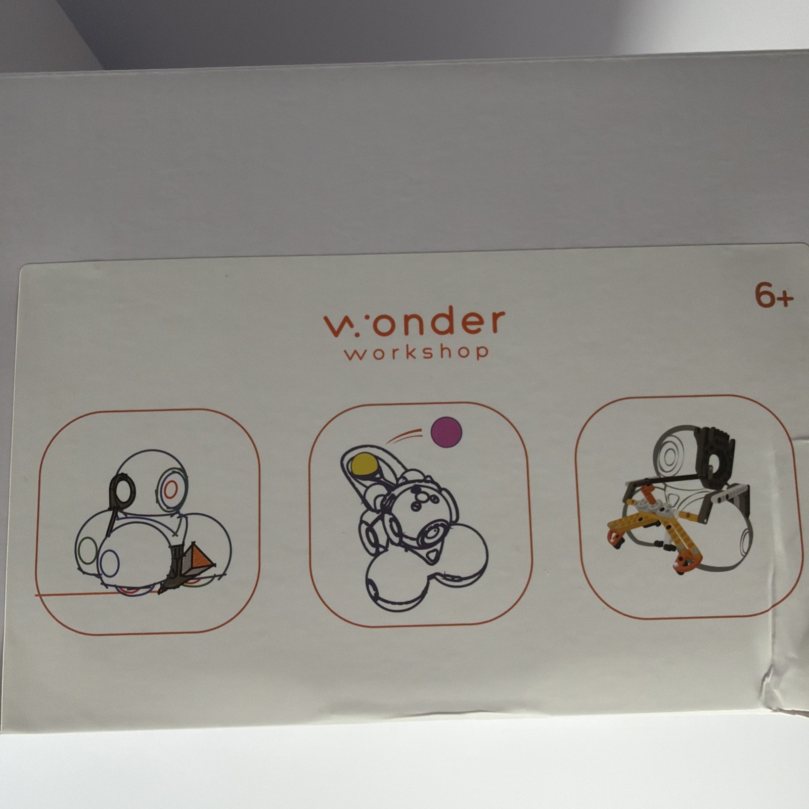 Wonder Workshop Dash Robot Wonder Bundle DA03, Launcher, Sketch Kit, Gripper NEW