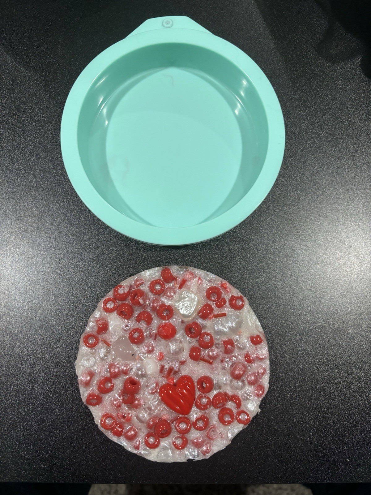 Picky Pad- Red + 4″ Mold Remeltable in the Microwave and Reusable Up To 30X