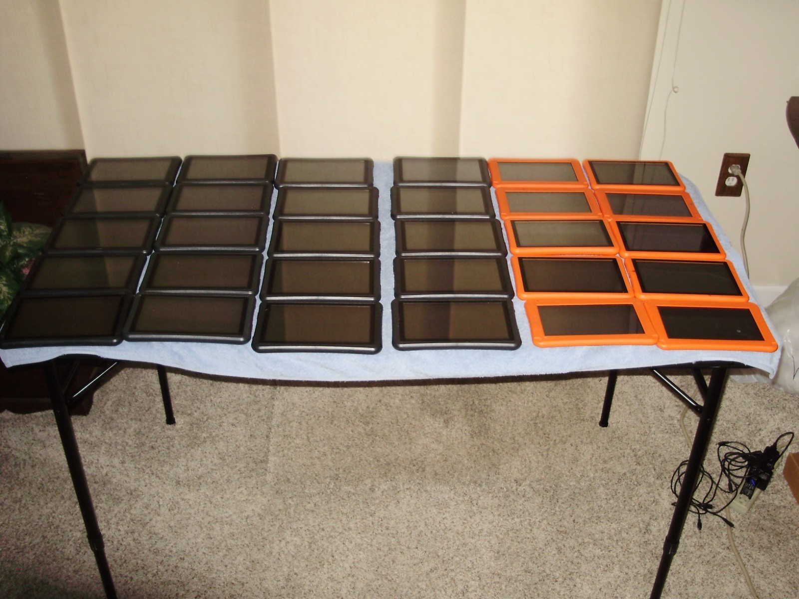 177ea- PLAYAWAY/ LaunchPad Childrens Pre Loaded Educational/Learning Tablets