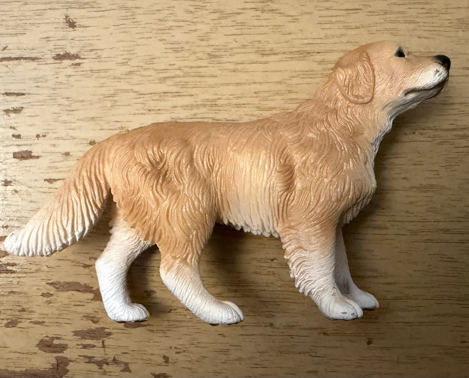 Schleich Golden Retriever Pet Dog Animal Figurine D73527 Standing