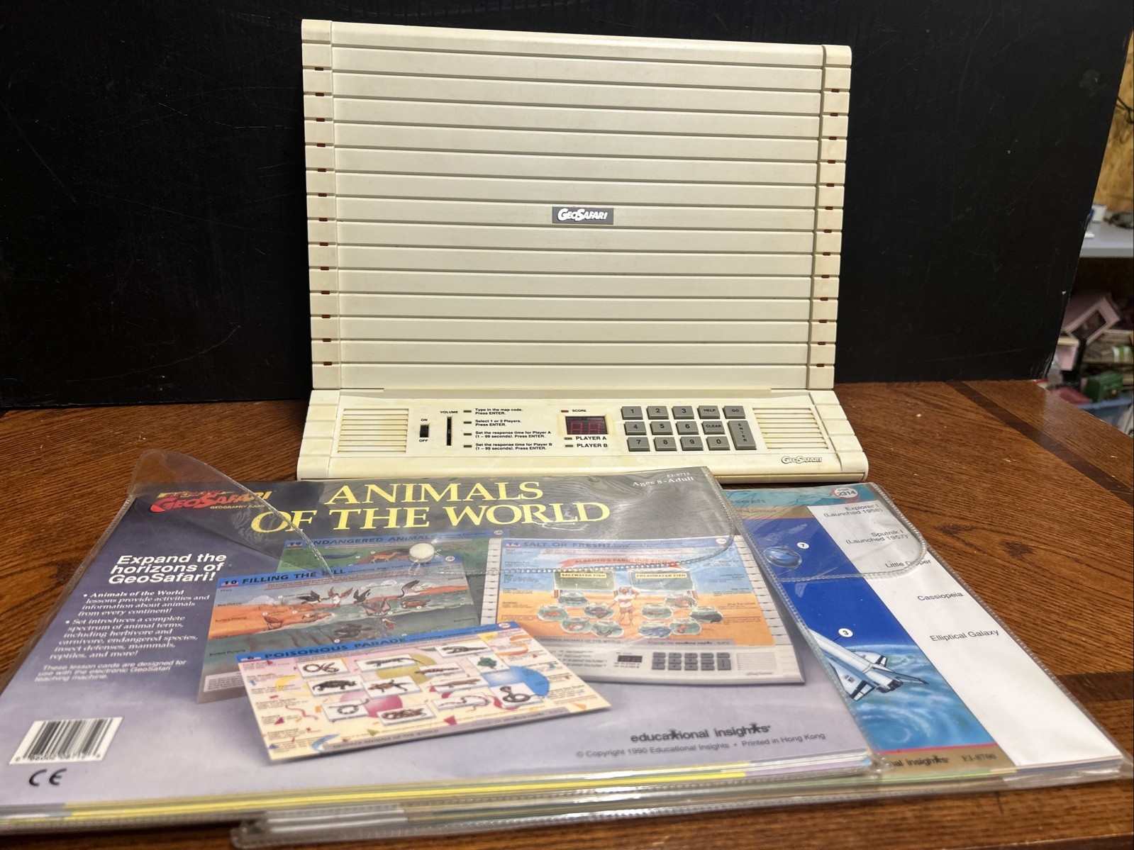 GeoSafari Electronic Homeschooling Learning System EI 8700 VINTAGE w/ 42 Cards