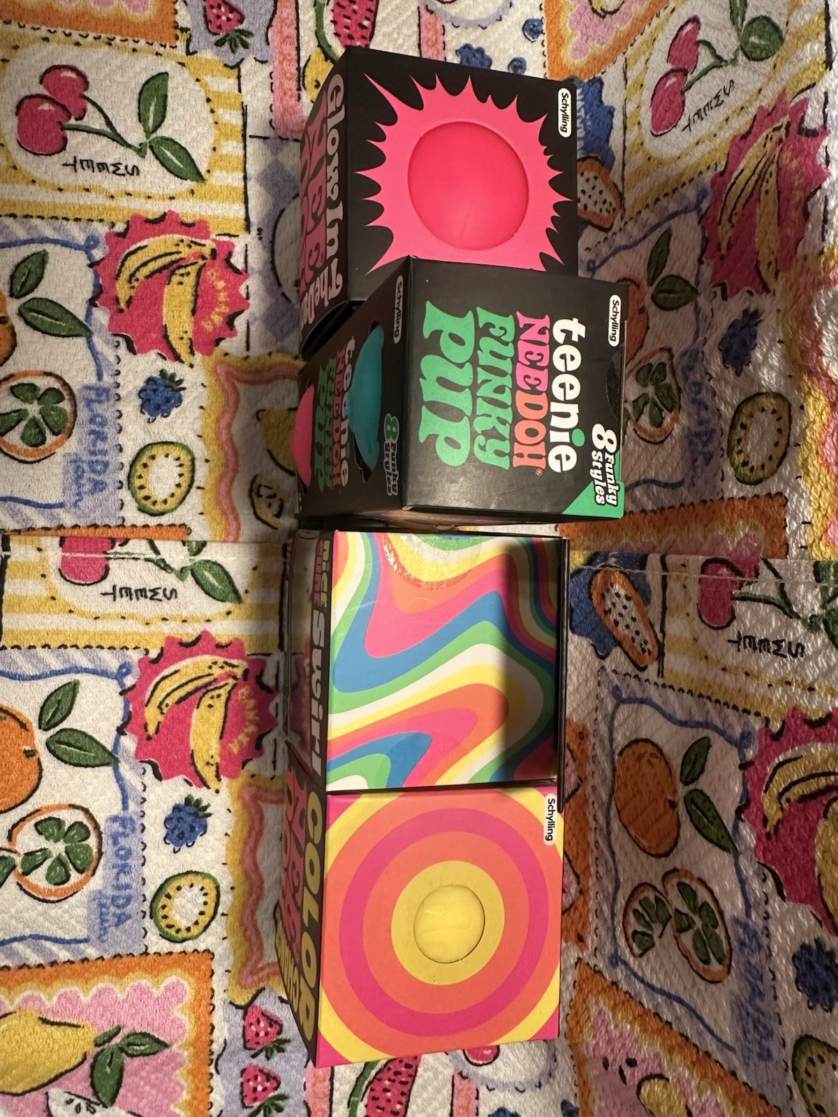 NEW❤️NeeDohs🌸Glow In The Dark🐶 Funky Pups💜💕💙Nice Cube Swirl💗Color Change🥳