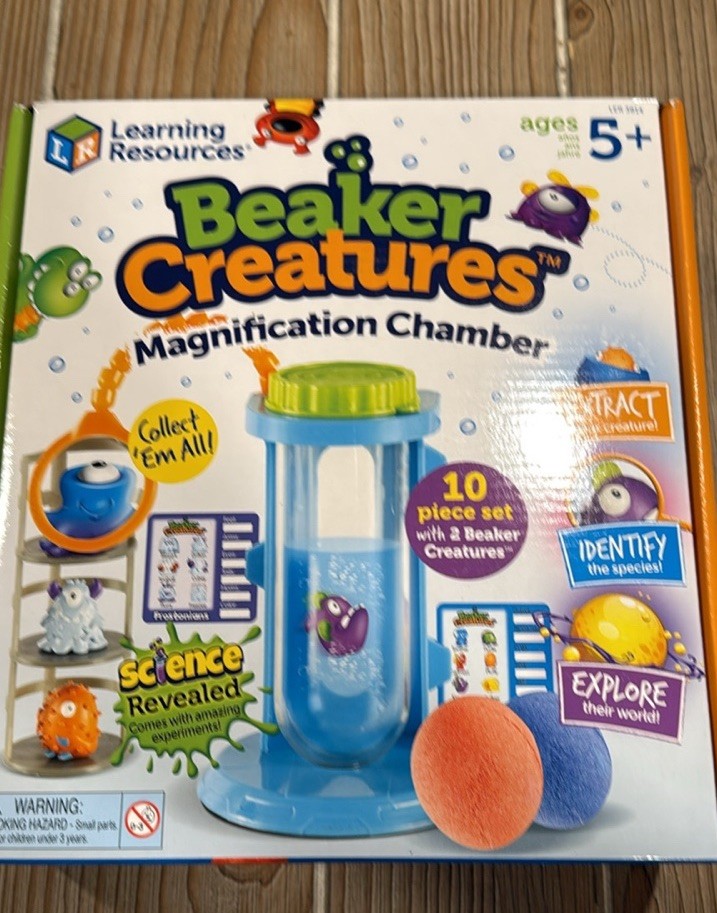 Learning Resources STEM Toy Lot Beaker Creatures Magnification & Magnet Movers