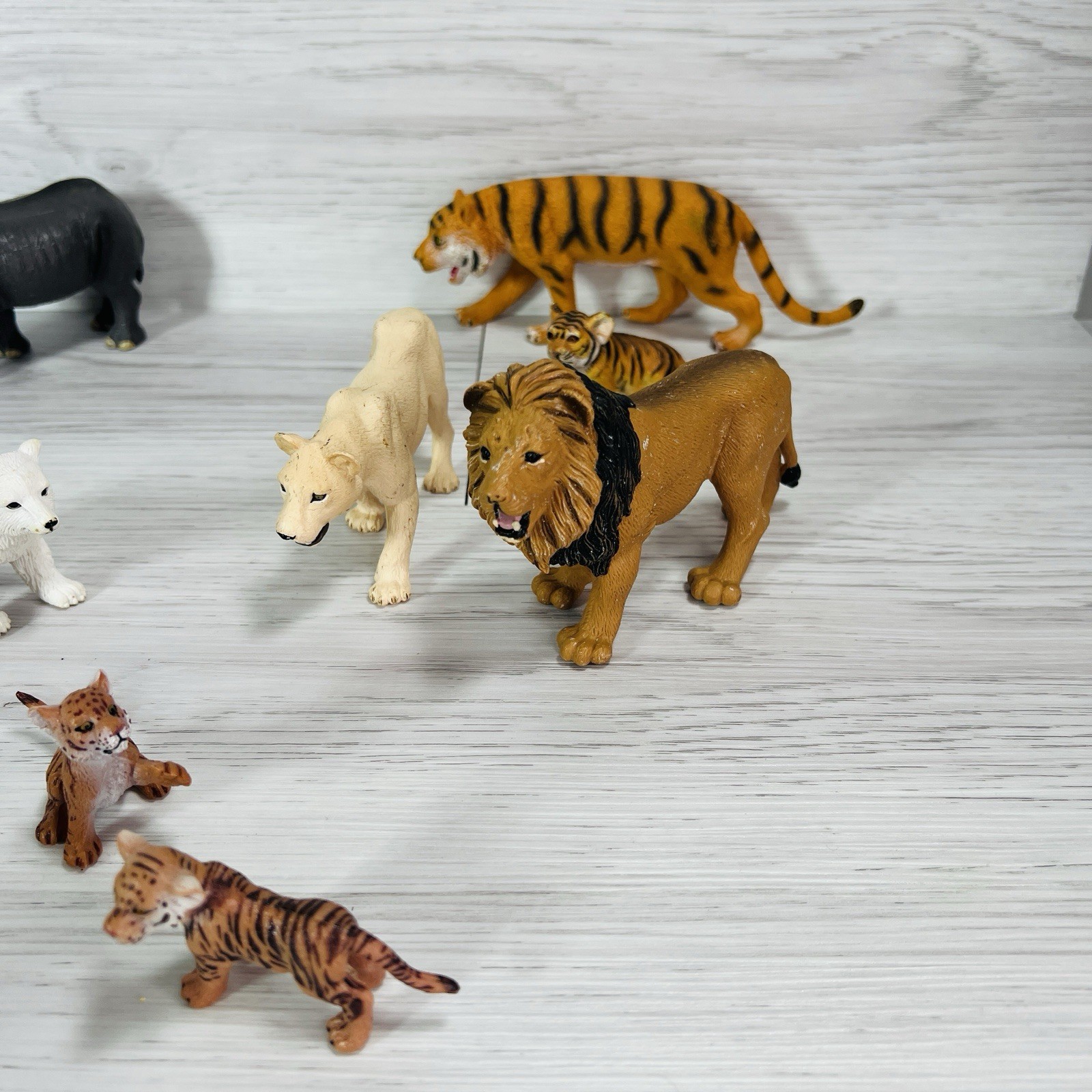 Safari Ltd Animal Lot Lion Lioness Toy Rhinoceros Polar Bear Tiger Lynx Baby Cub