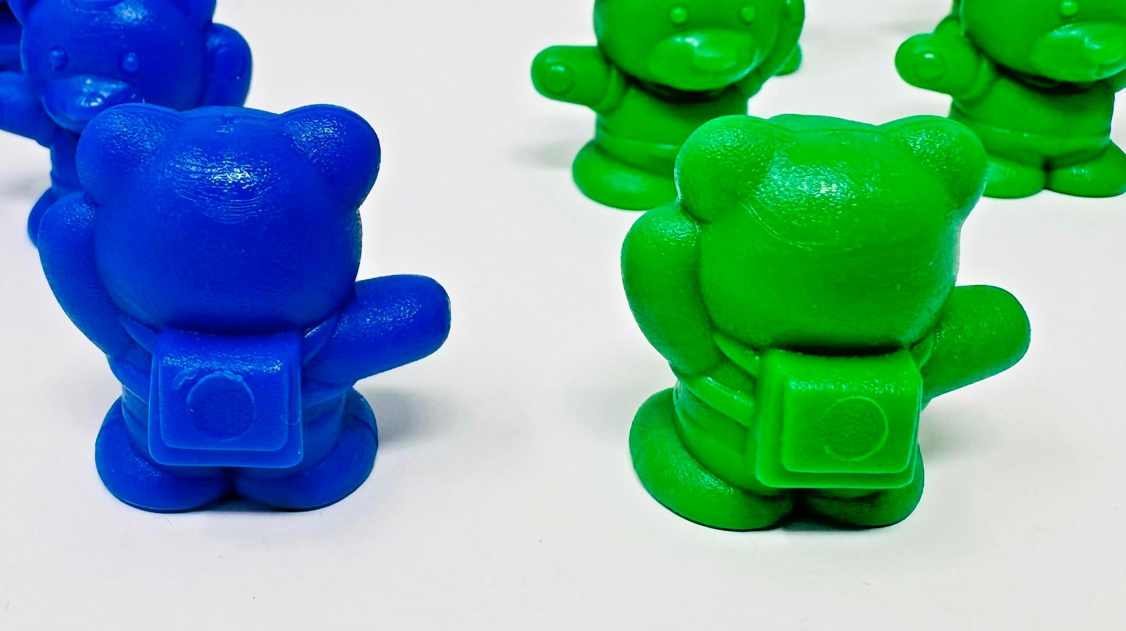 Lot of 170 Plastic Teddy Bear Counters Math Manipulatives Red Yellow Blue Green