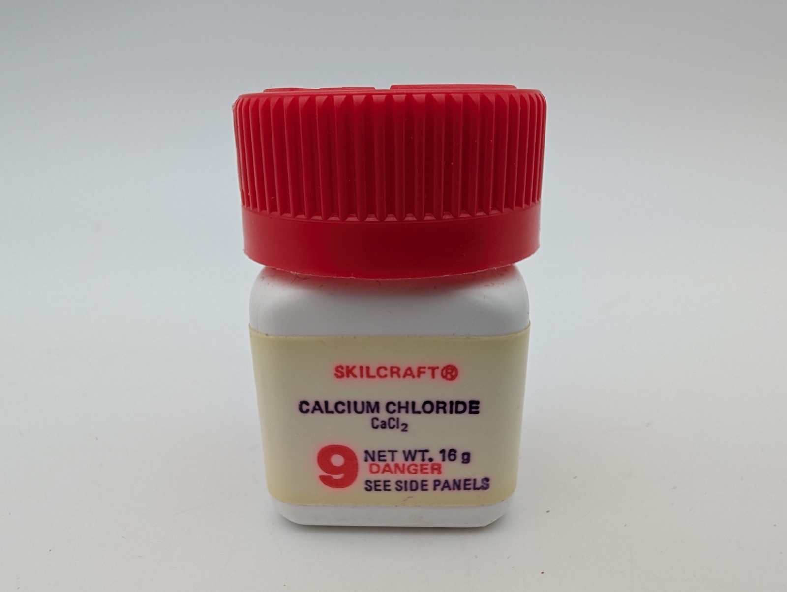 Lot of 5 Vintage 1960s Skilcraft Chemistry Chemicals Cobalt Chloride, Sodium Car
