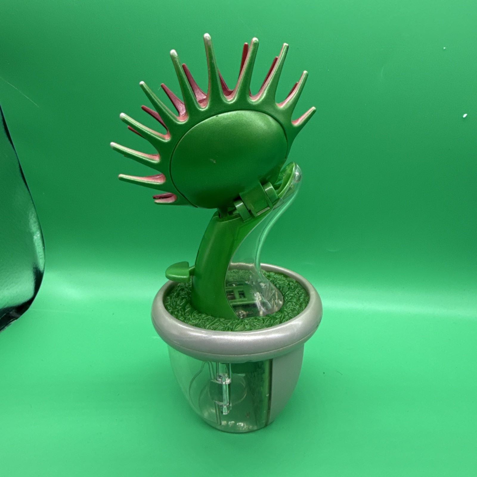 2008 Backyard Safari Electronic Venus Flytrap Motion Sensor Bug Trap Toy PARTS!
