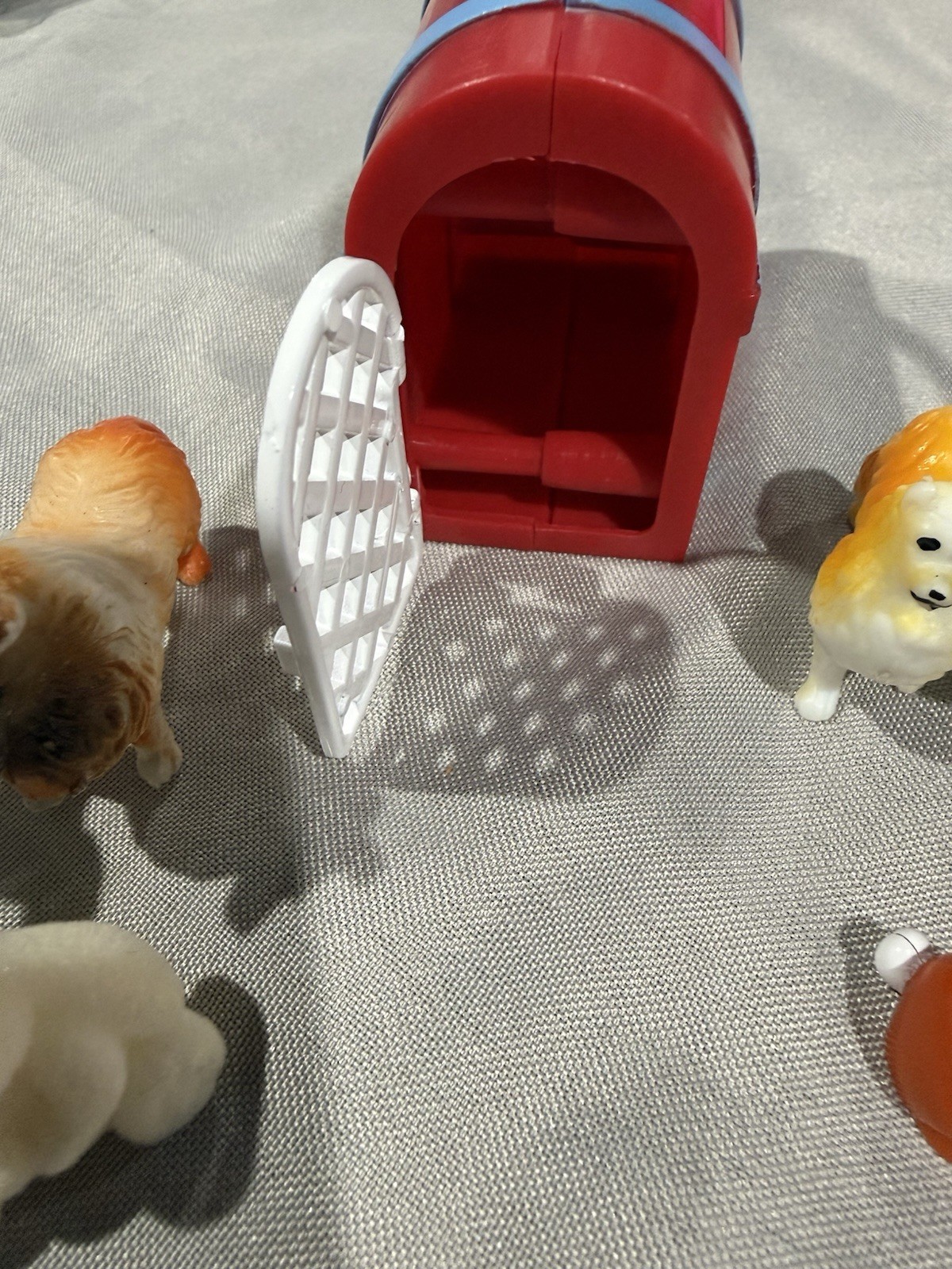 Lot Of 8 Mini Vinyl Plastic Dogs Cats Animal Figures Toys W/ Small Red Carrier