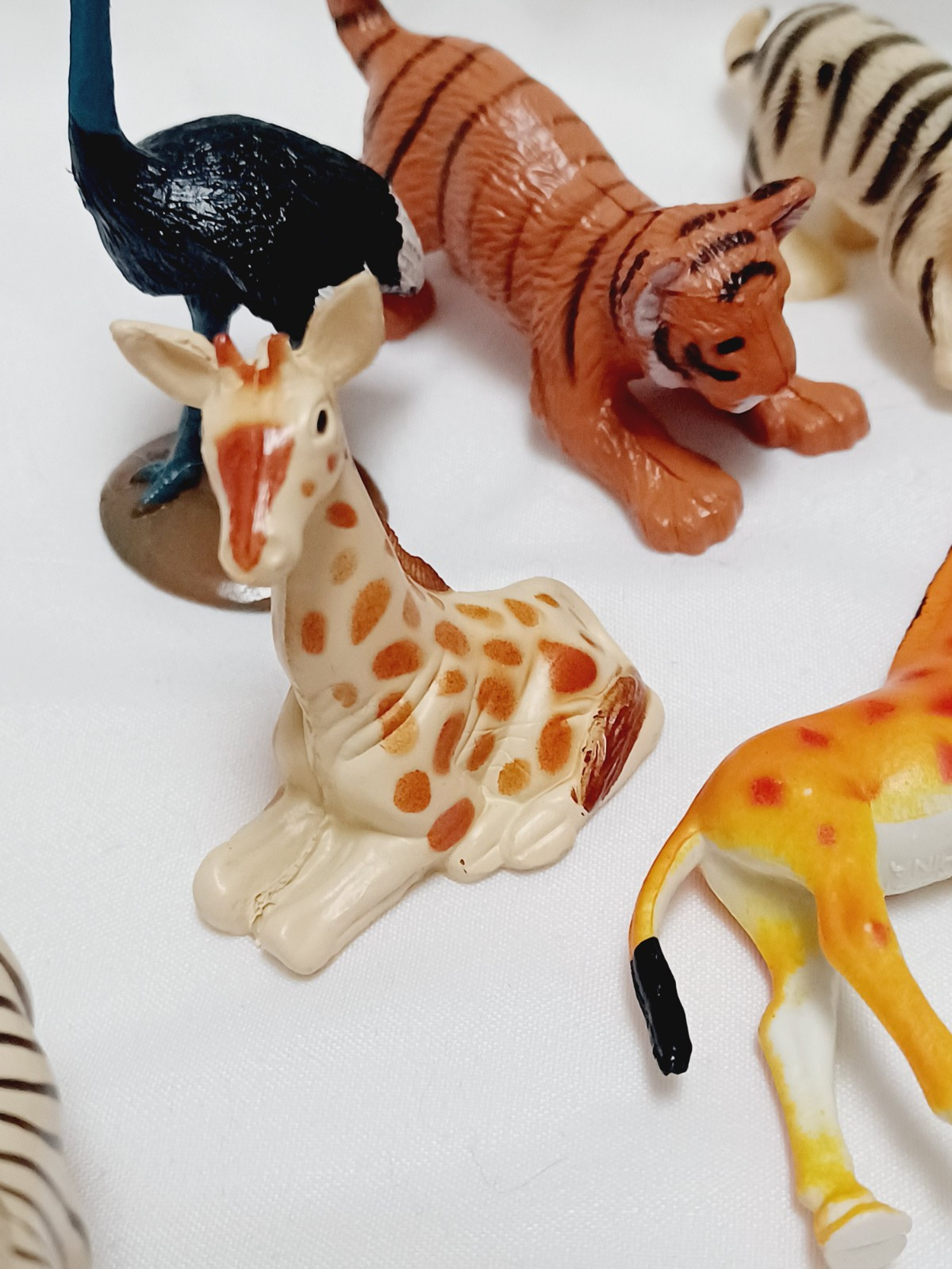 K&M Safari animals Small Pretend Play Wildlife Lot Of 10 Tiger Zebra Giraffe Etc