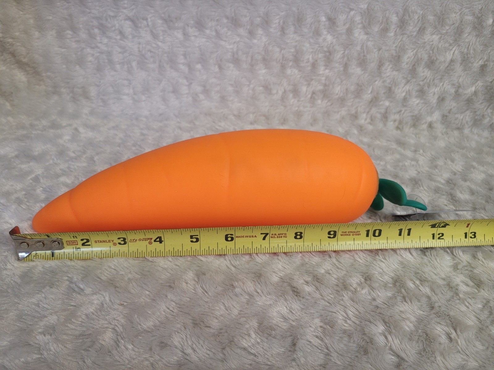 (LOT OF 3 Squishy Toys) Carrot, Duck, Needoh FuzzBall
