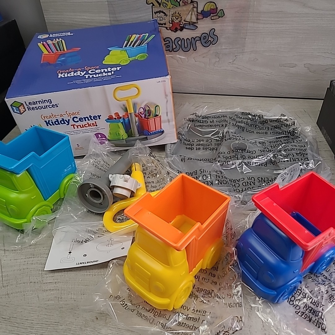 Learning Resources Create a Space Kiddy Center Trucks Arts and Craft Organizer