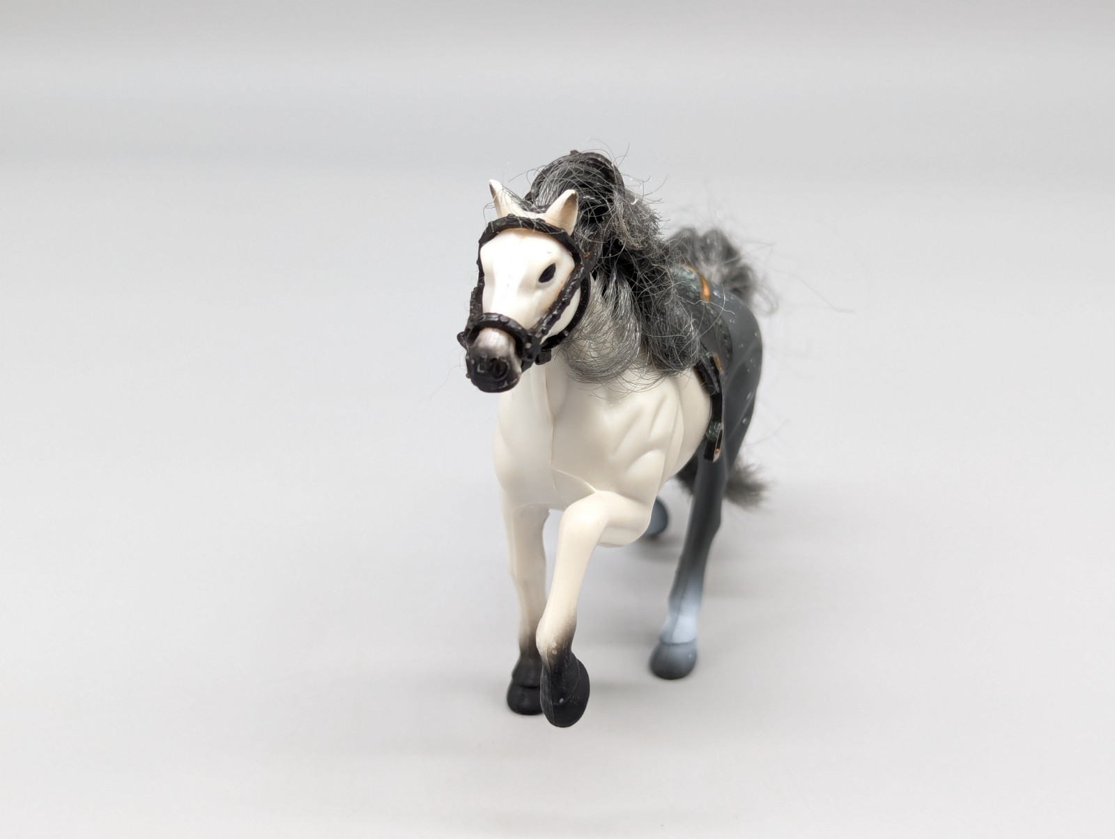 Vintage Kid Core Gray White Horse and Saddle Haybale 4″ Kids Toy Pretend Play