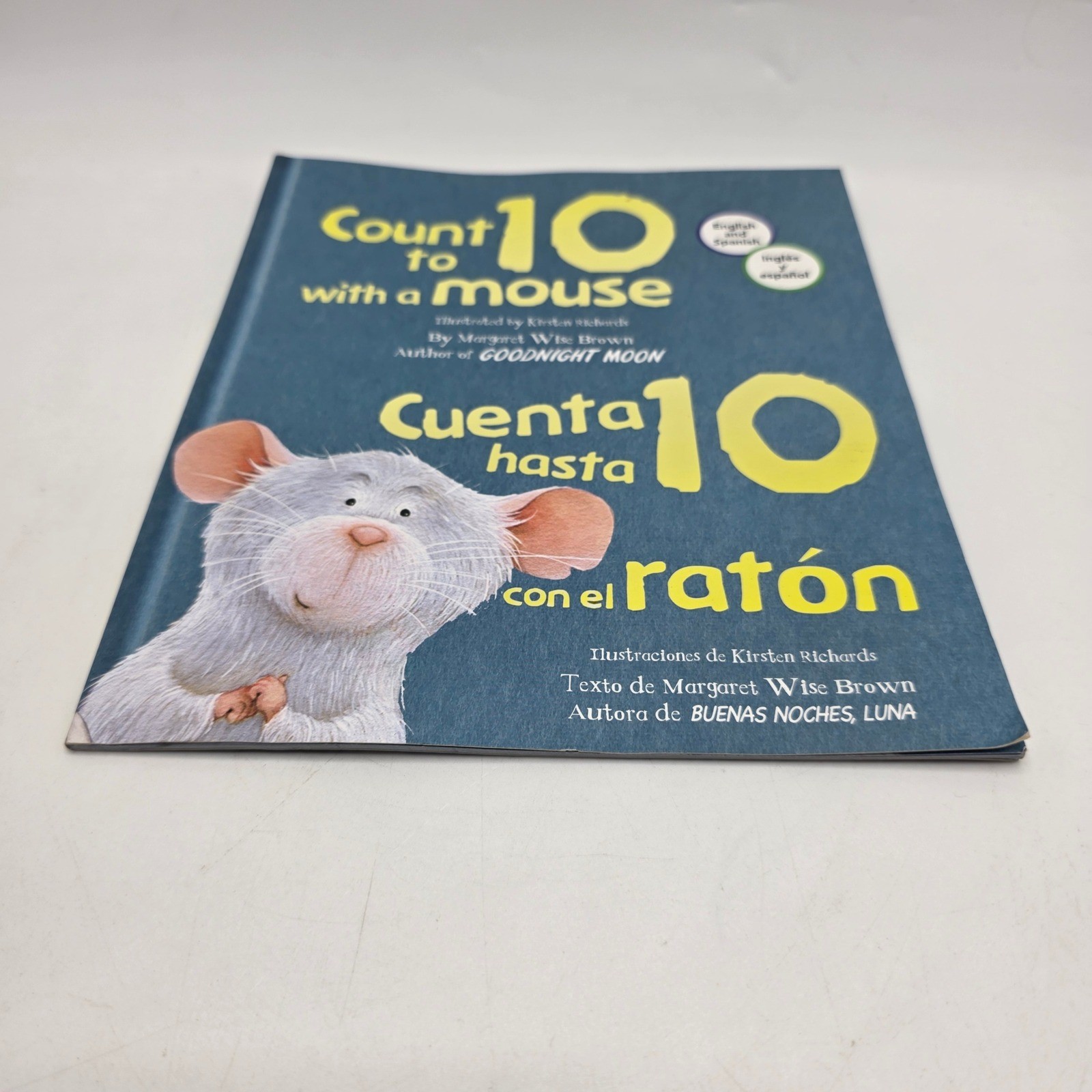 Silver Dolphin Count to 10 with a Mouse Bilingual Spanish English Margaret Brown