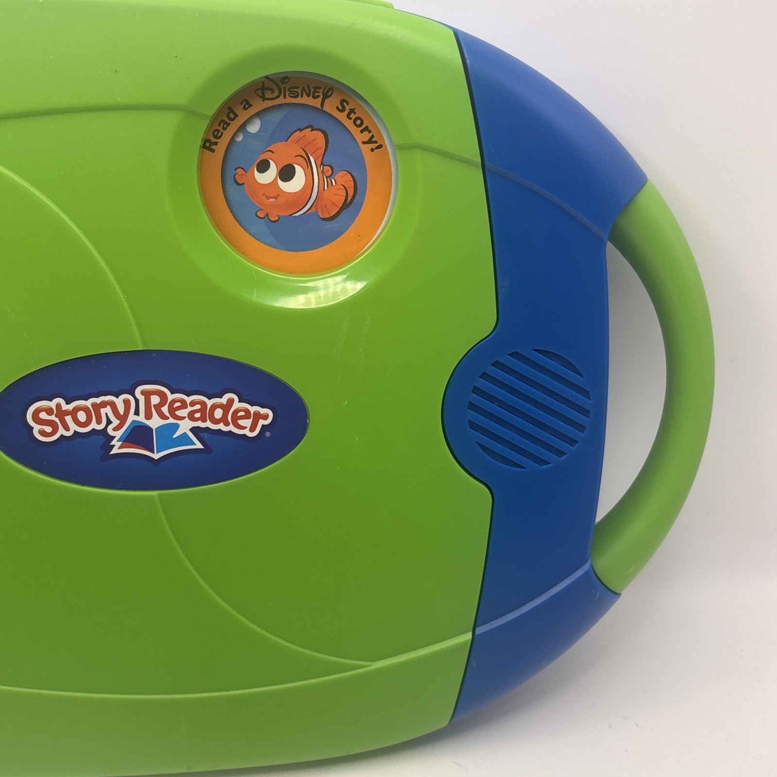 VINTAGE ELECTRONIC STORY READER w/ Finding Nemo Book READS ALOUD TESTED & WORKS