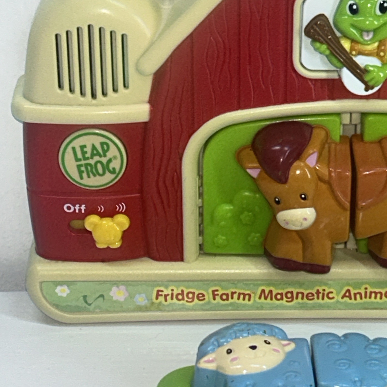 LeapFrog Fridge Farm Magnetic Matching Animal Barn Set Sheep Horse Cow-tested