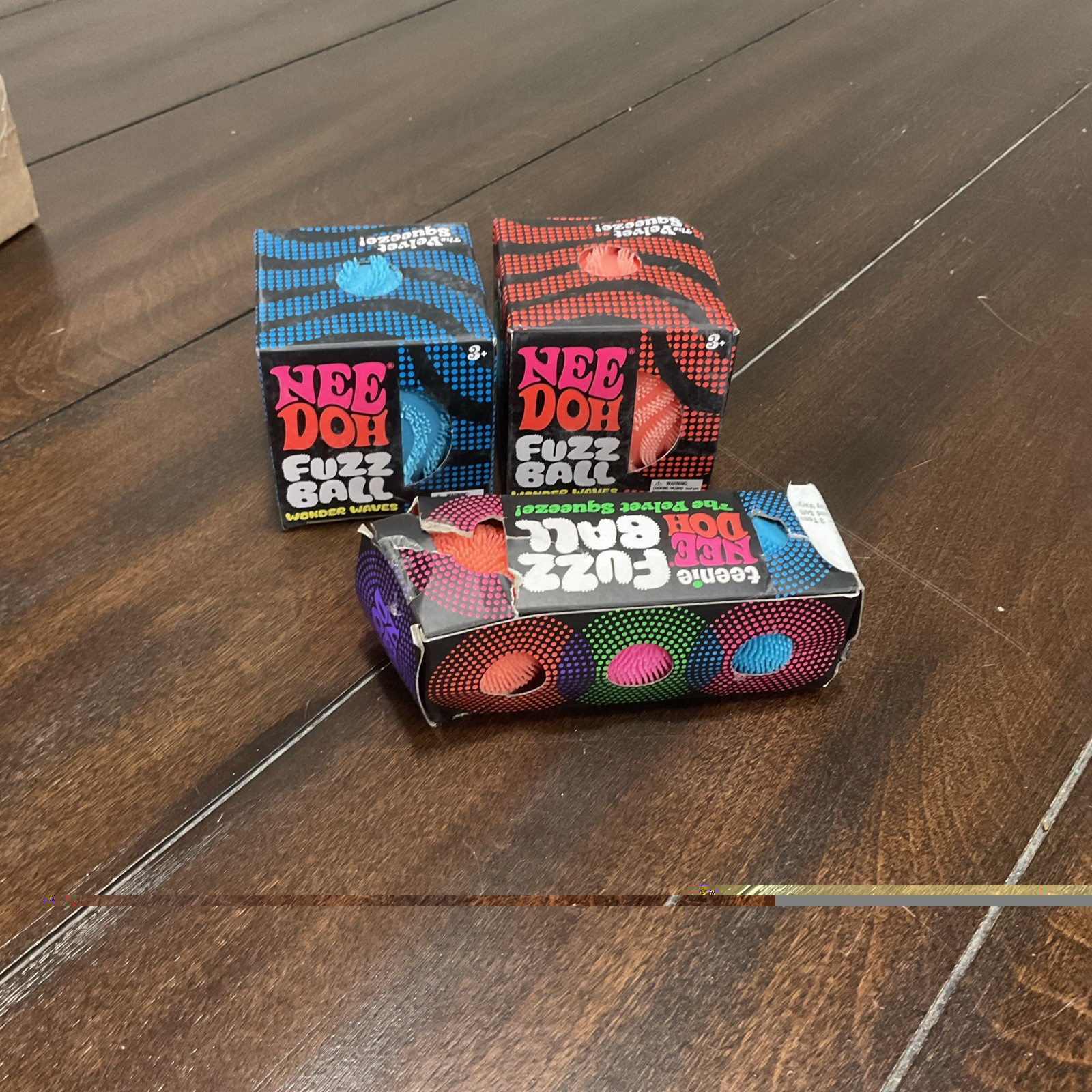 Lot of NeeDoh (2) Fuzz Ball and (1) Teenie Fuzz Ball 3 Pack Mini Nee Doh